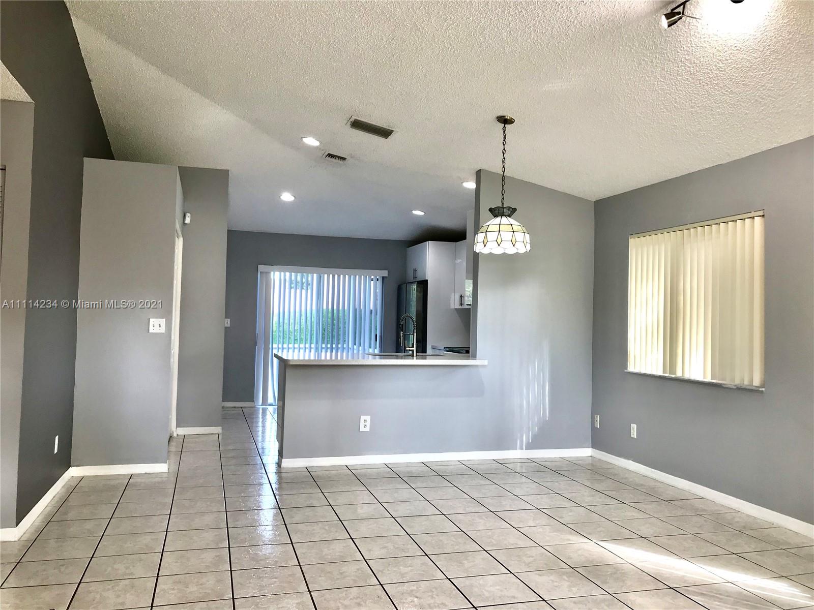 CHAPEL TRAIL II - Residential Lease