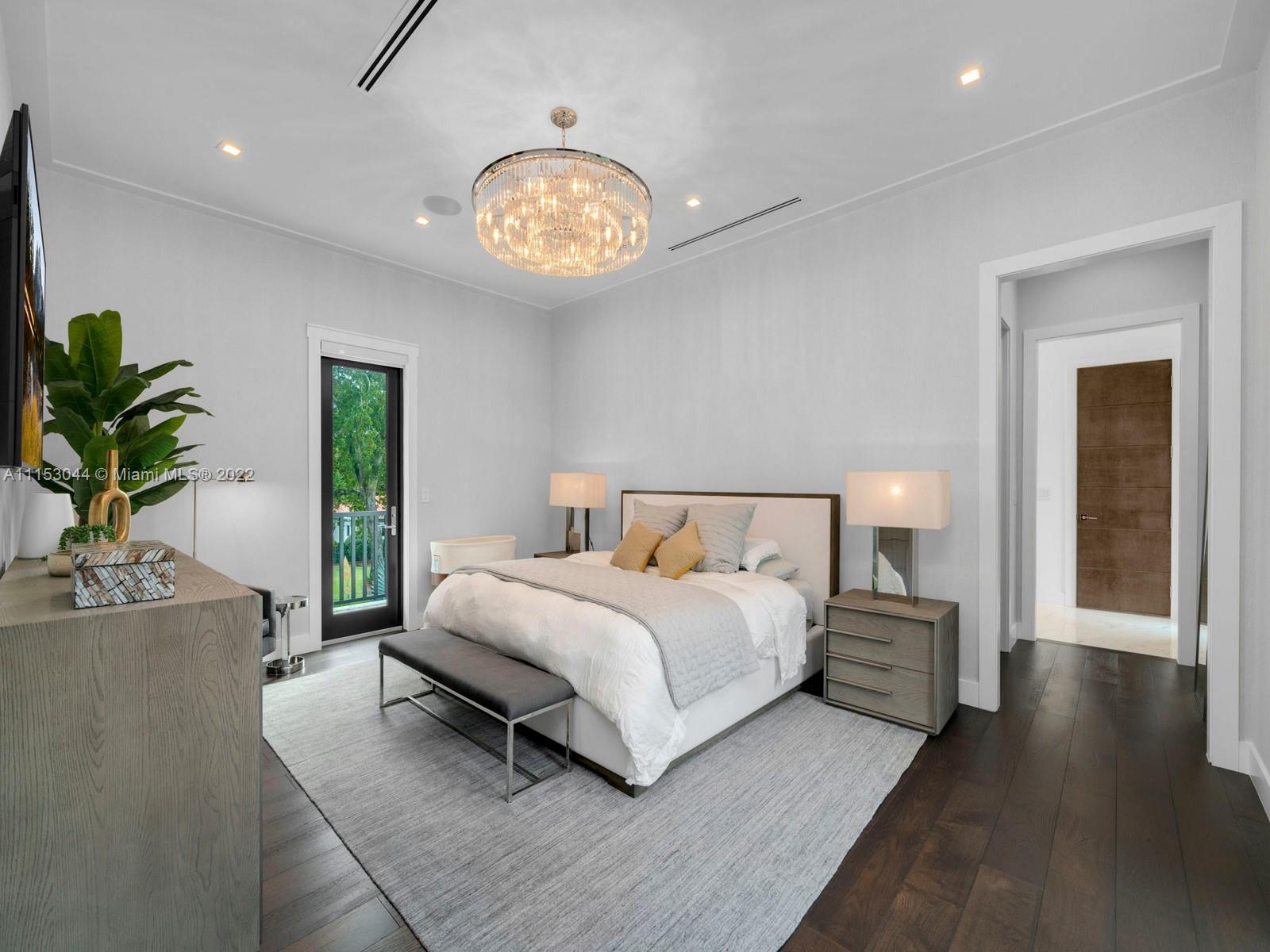 CORAL GABLES COUNTRY CLUB - Residential