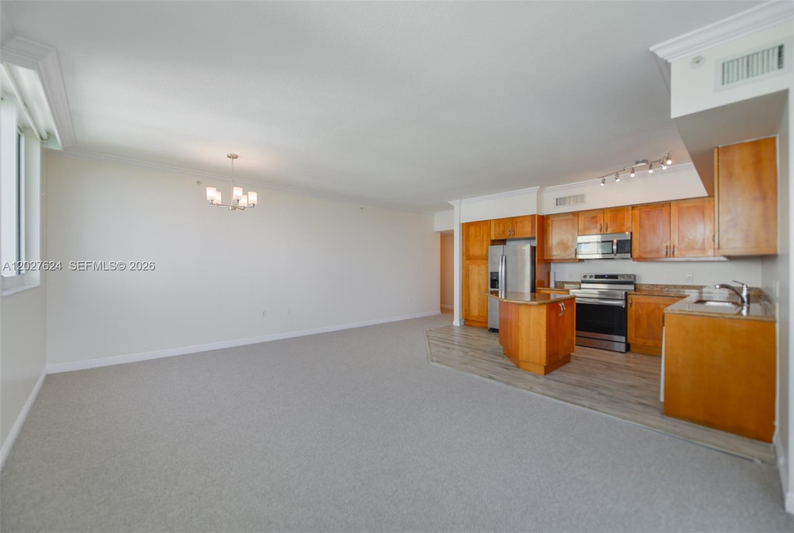 DUO CONDOMINIUM WEST - Residential
