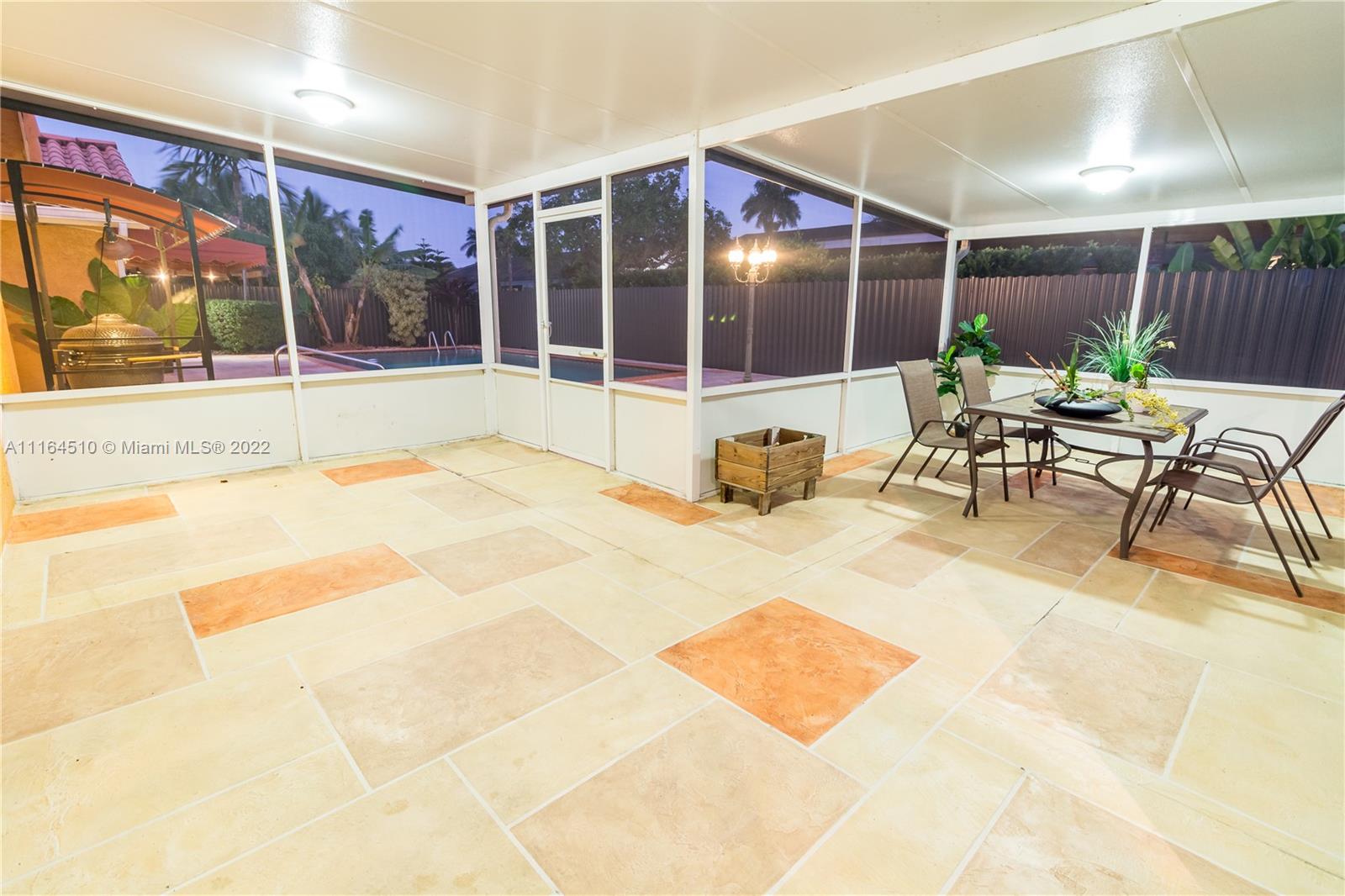 KENDALL PLACE - Residential