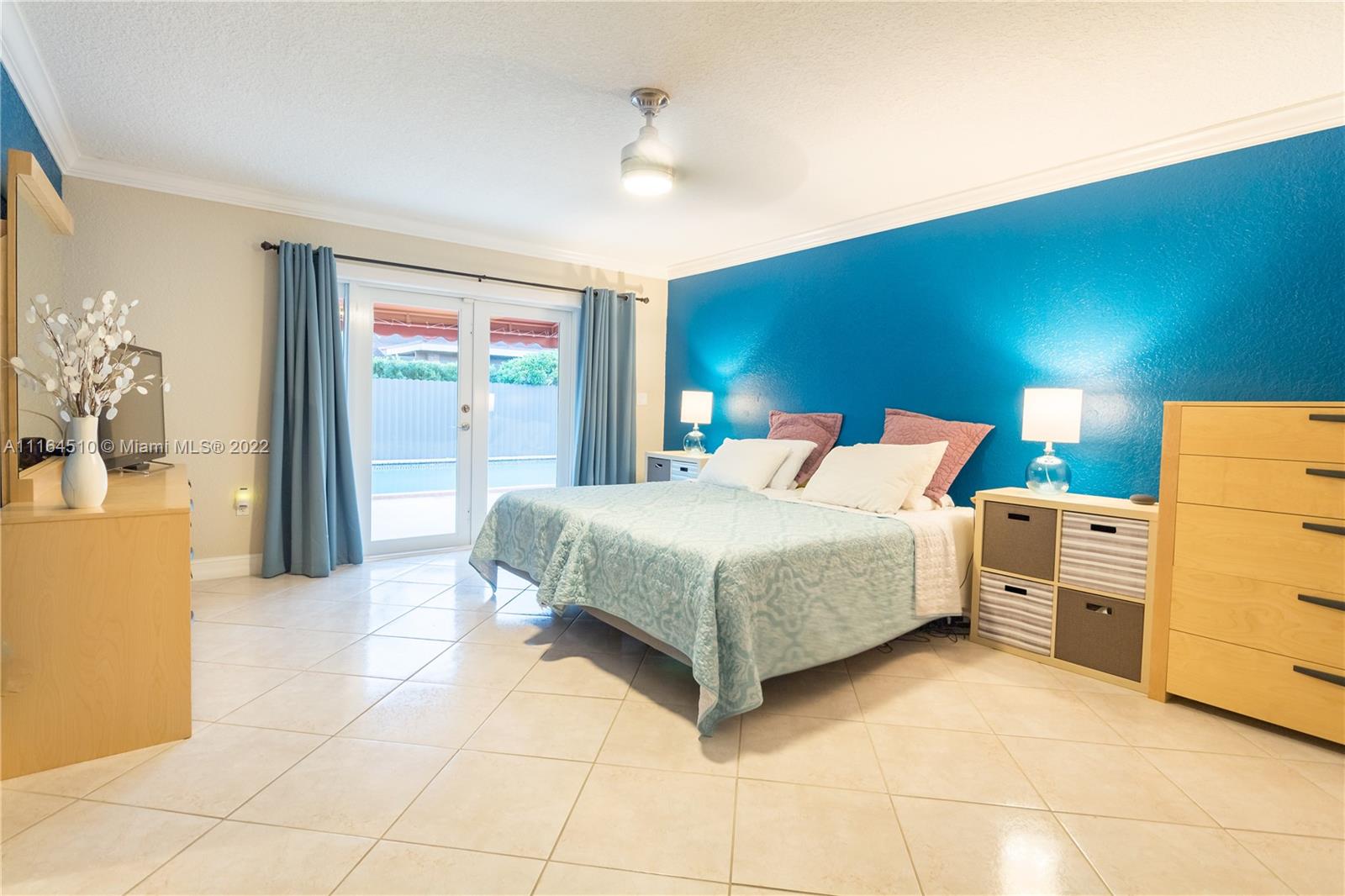 KENDALL PLACE - Residential