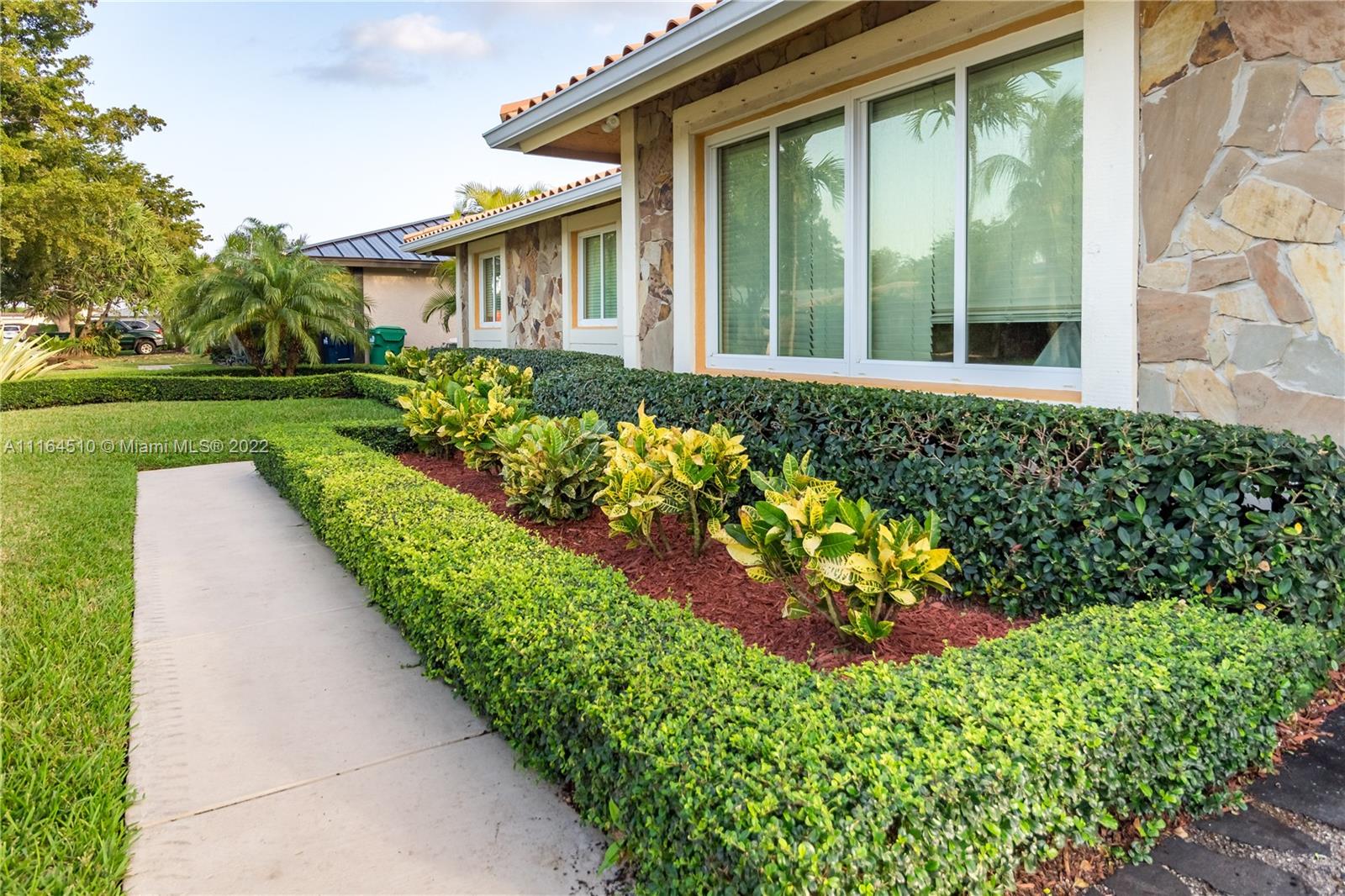 KENDALL PLACE - Residential