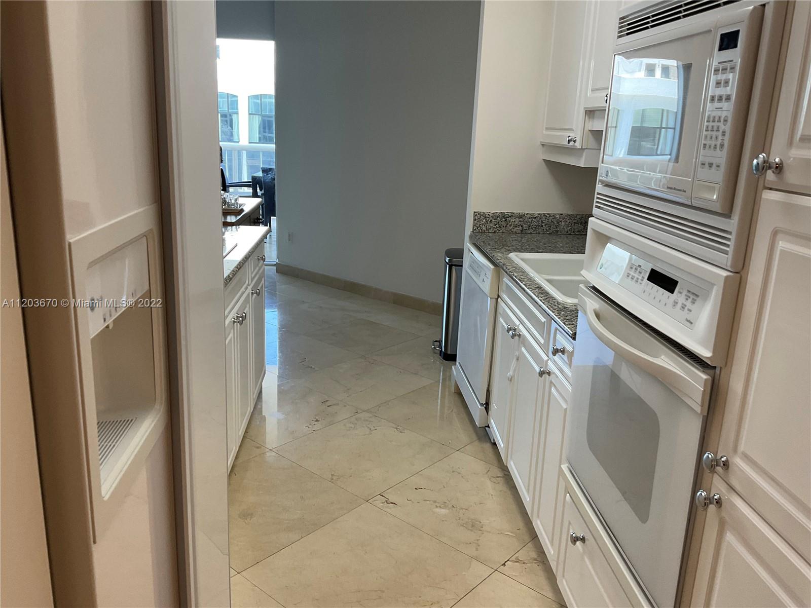 BLUE DIAMOND CONDO - Residential Lease