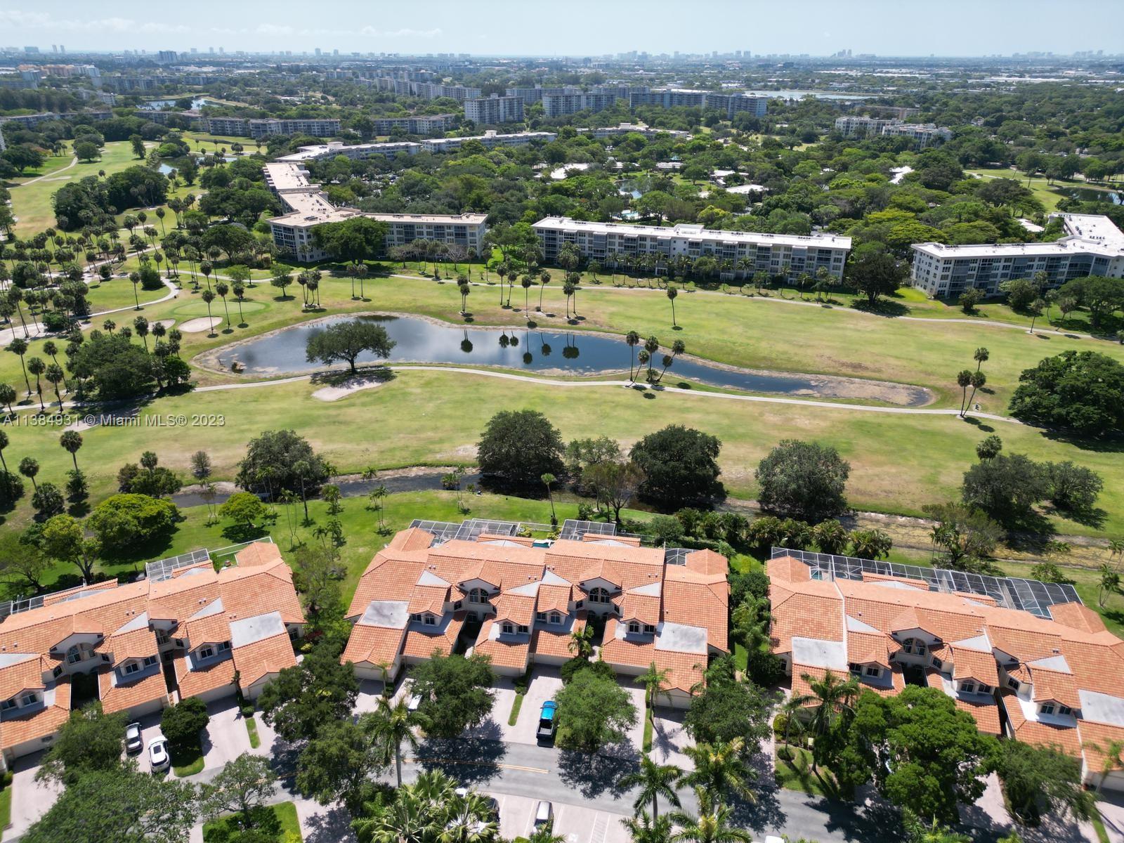 PALM AIRE OAKS COURSE EST - Residential