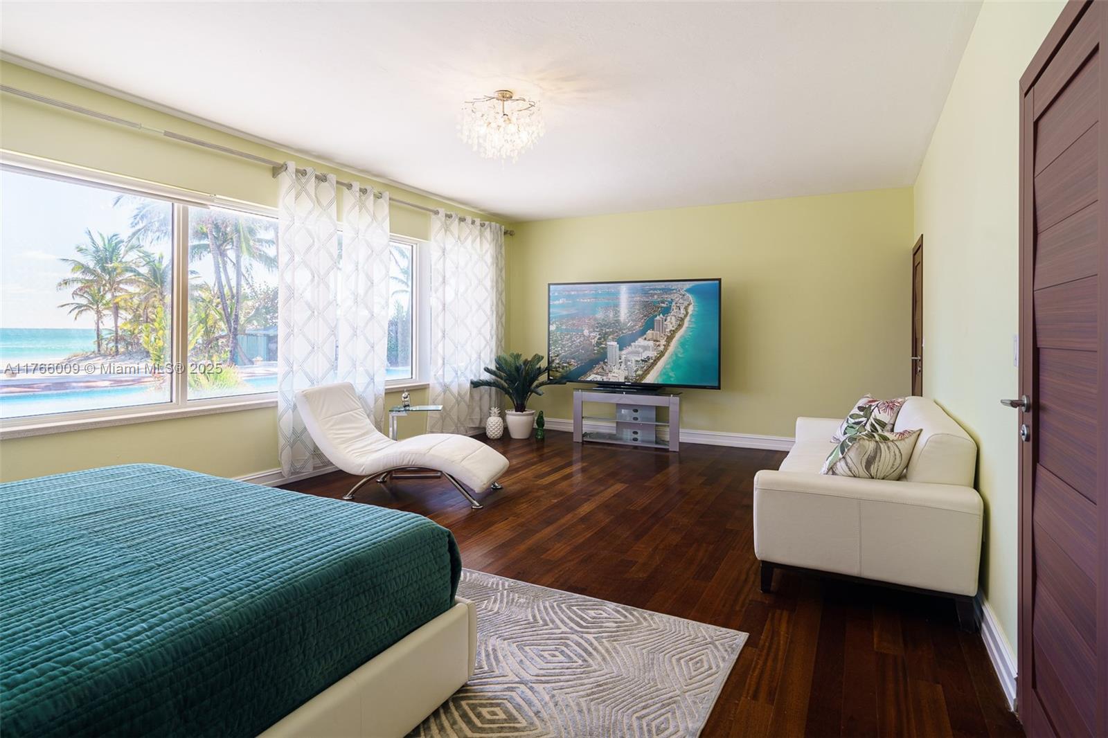 GOLDEN BEACH SEC C - Residential