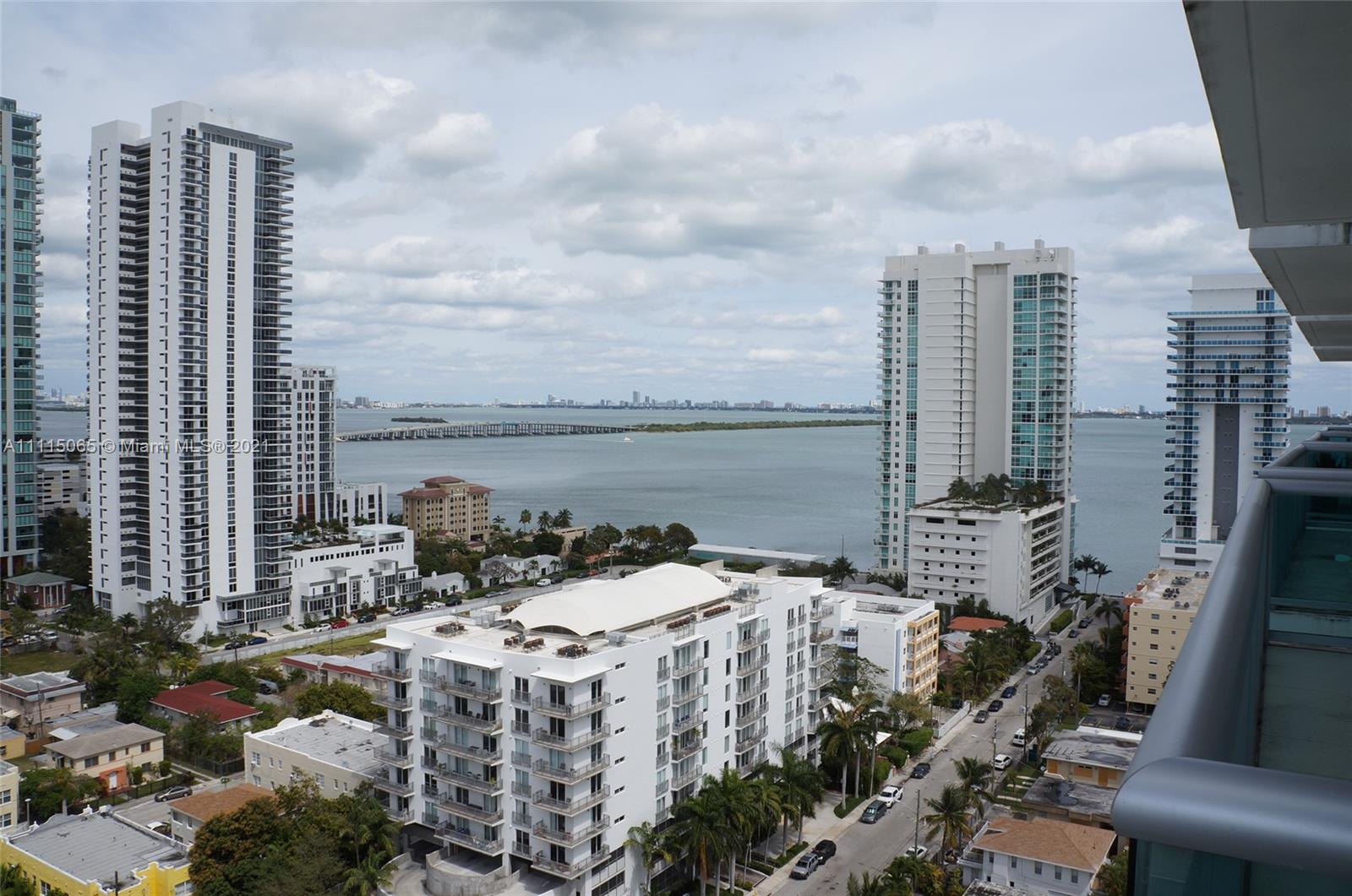 GALLERY ART CONDO - Residential Lease
