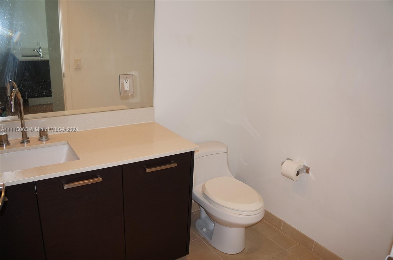 GALLERY ART CONDO - Residential Lease