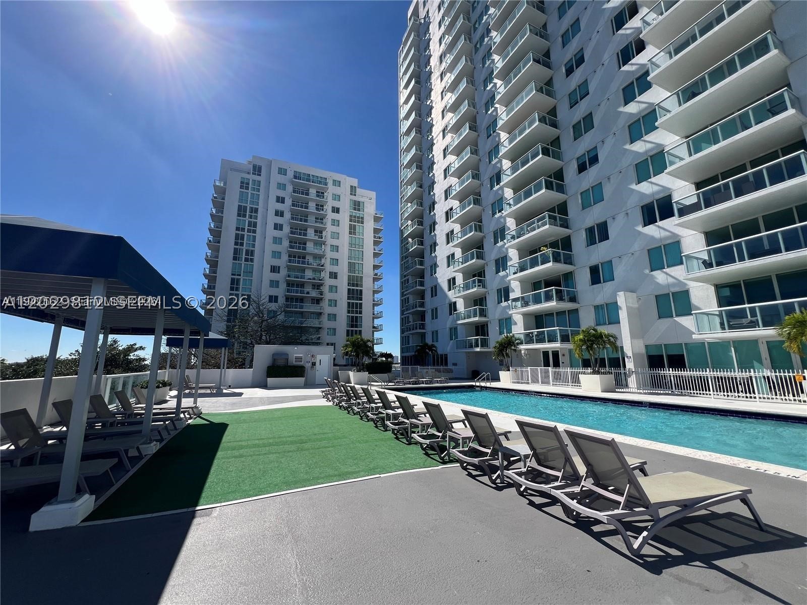 TERRAZAS RIVERPARK VILLAG - Residential Lease