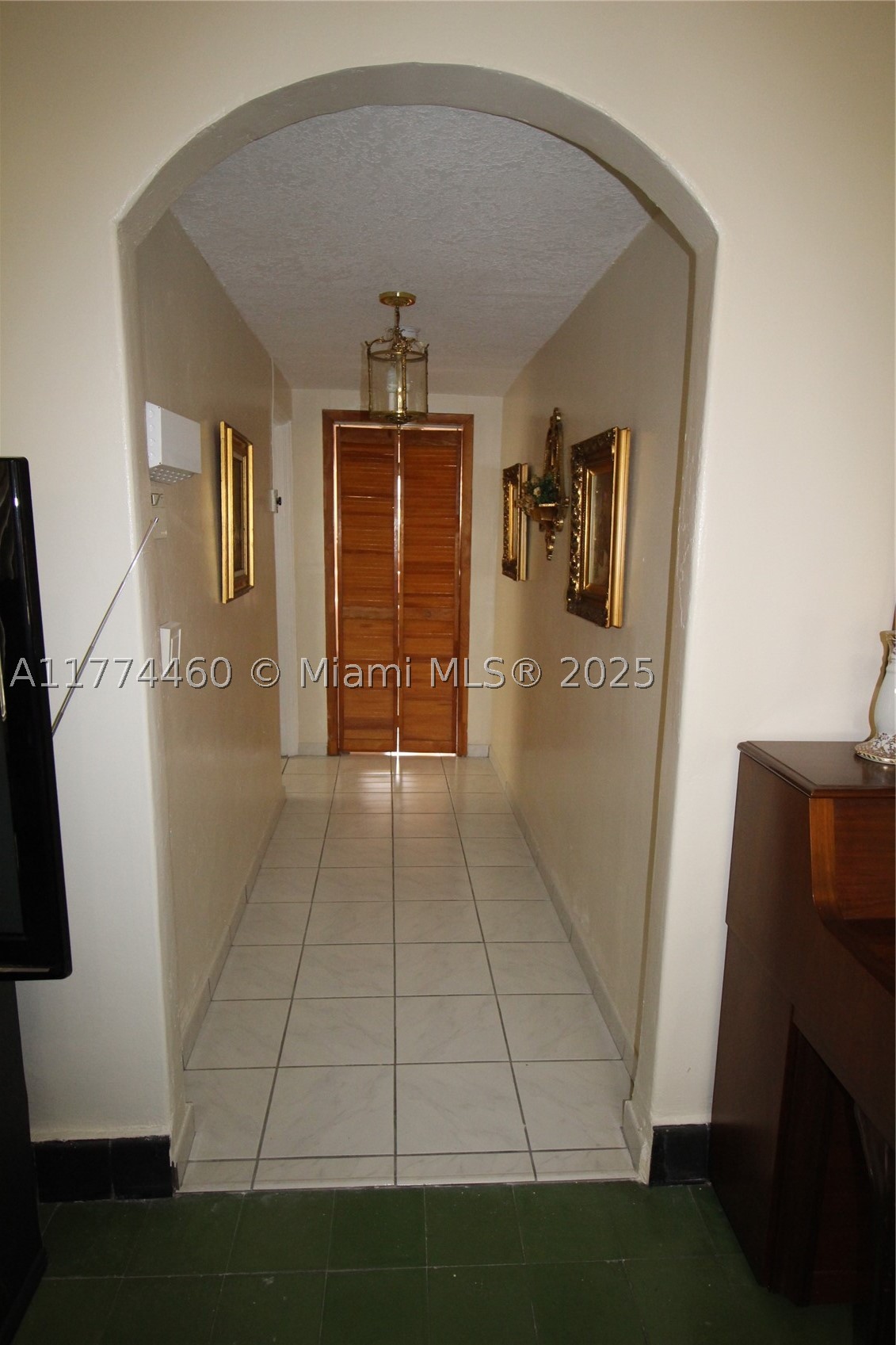 OAK TERRACE - Residential Income