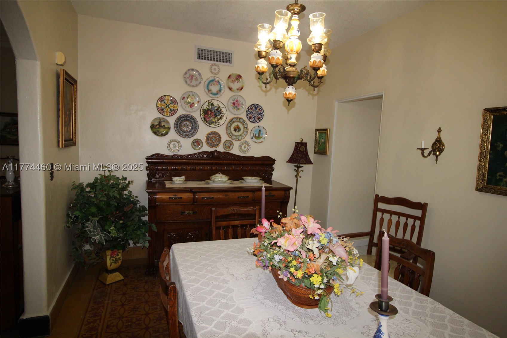 OAK TERRACE - Residential Income