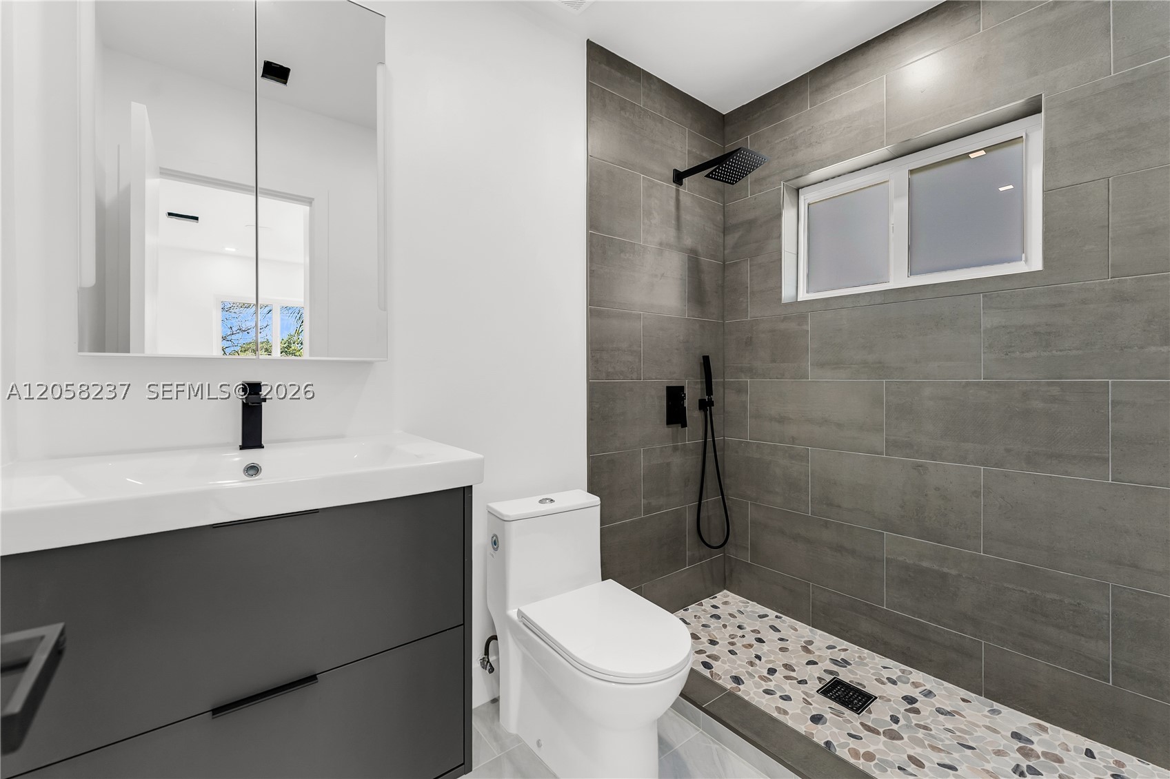 LAKE FOREST SEC 4 - Residential