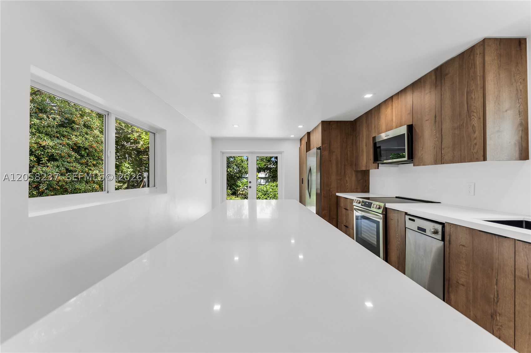 LAKE FOREST SEC 4 - Residential