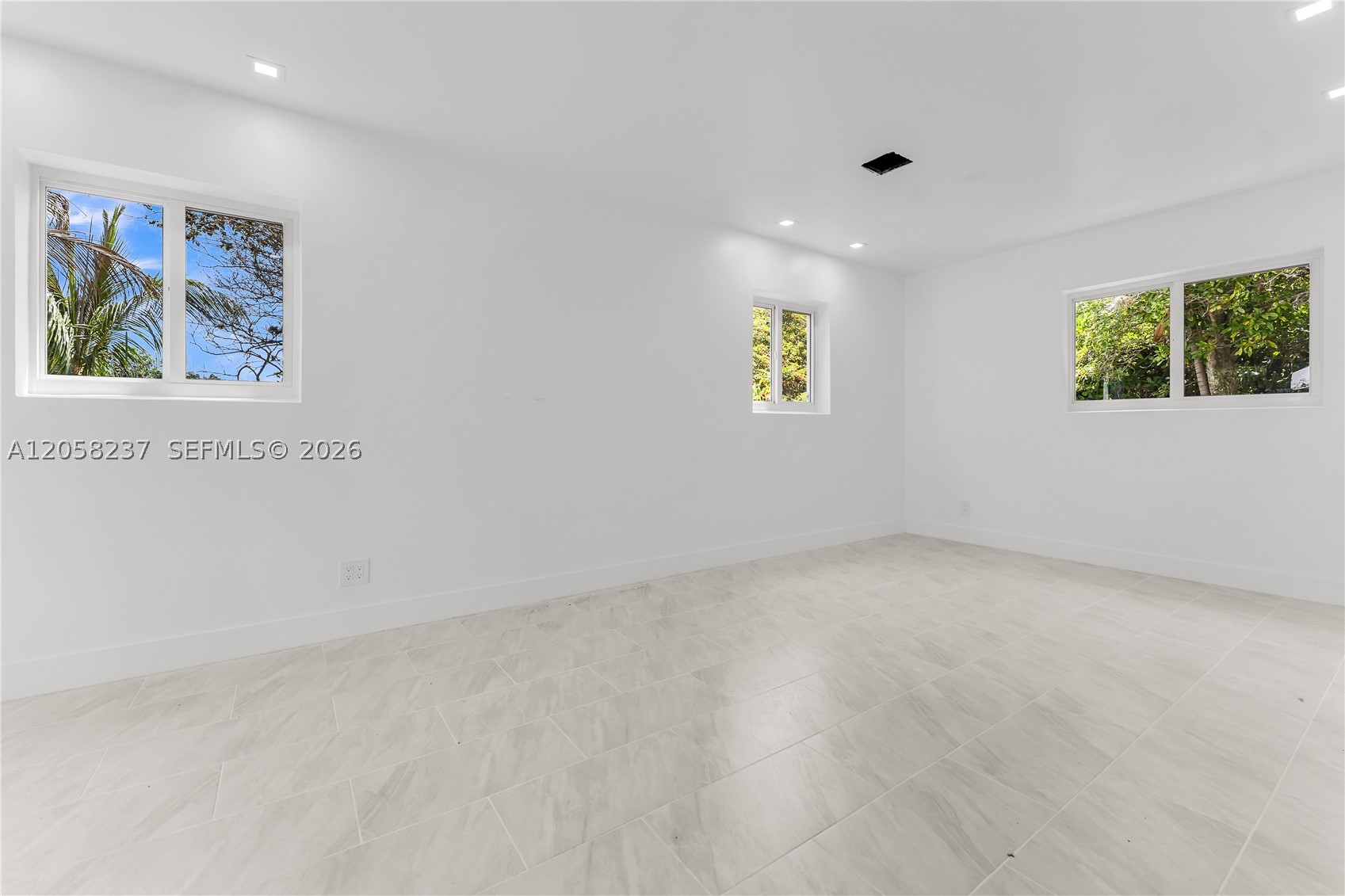 LAKE FOREST SEC 4 - Residential