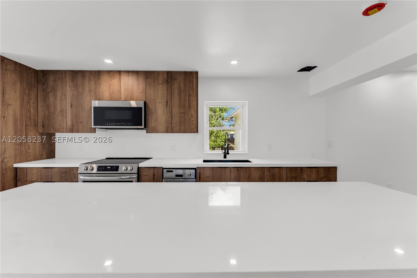 LAKE FOREST SEC 4 - Residential