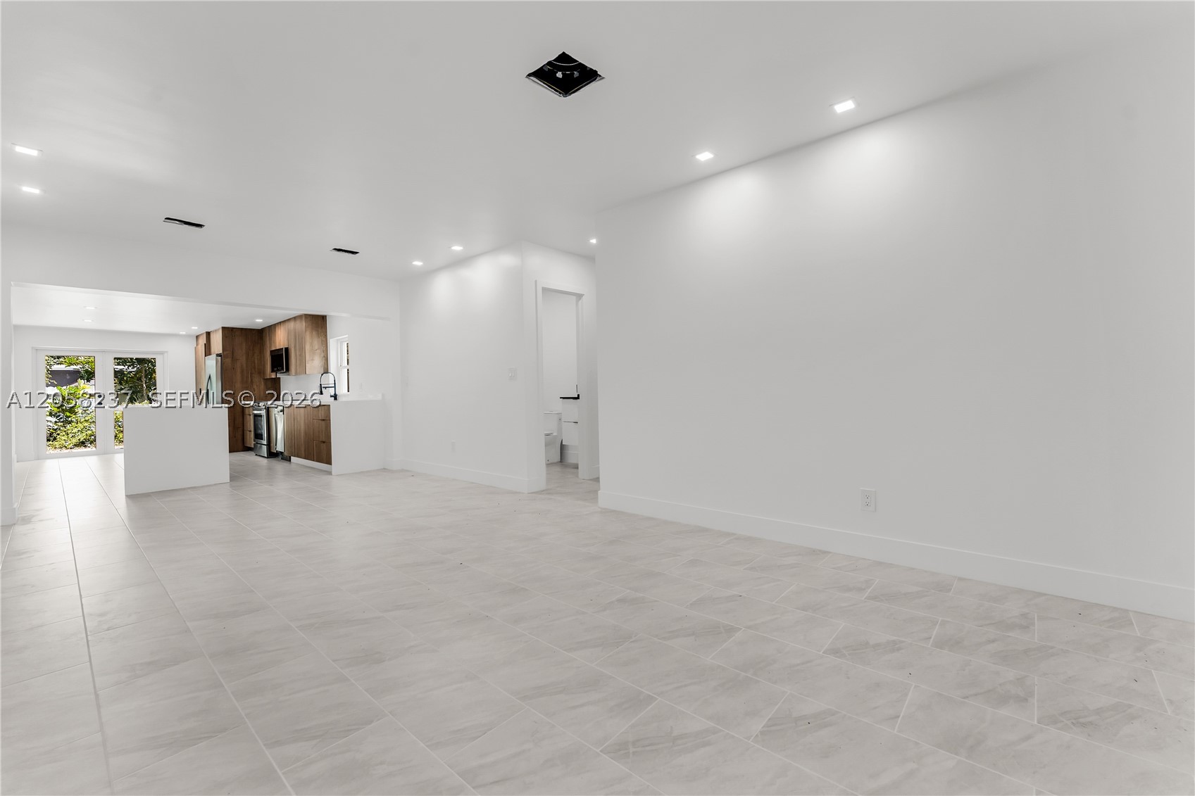 LAKE FOREST SEC 4 - Residential