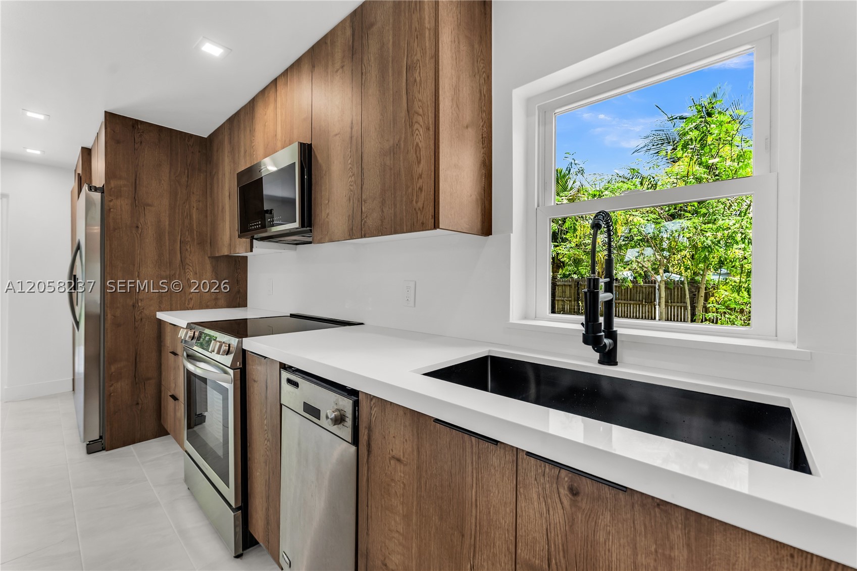 LAKE FOREST SEC 4 - Residential