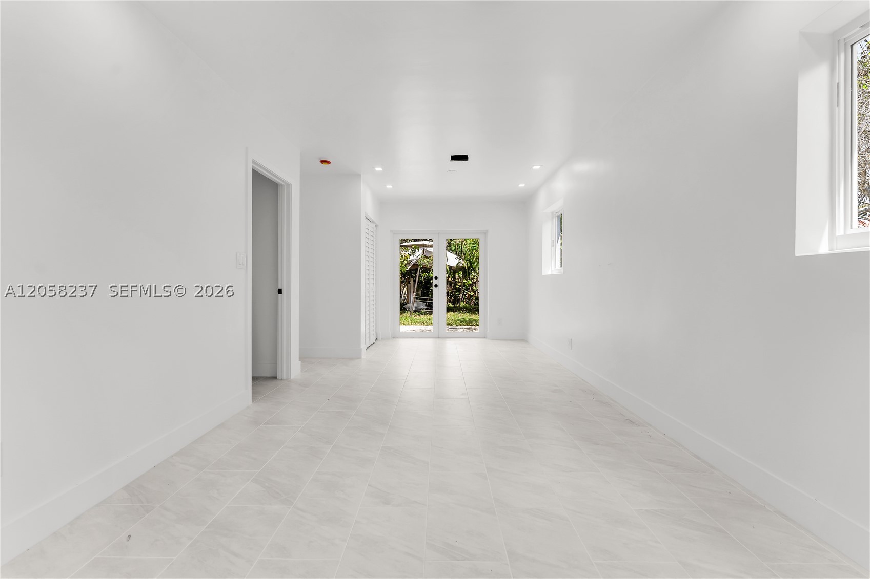 LAKE FOREST SEC 4 - Residential