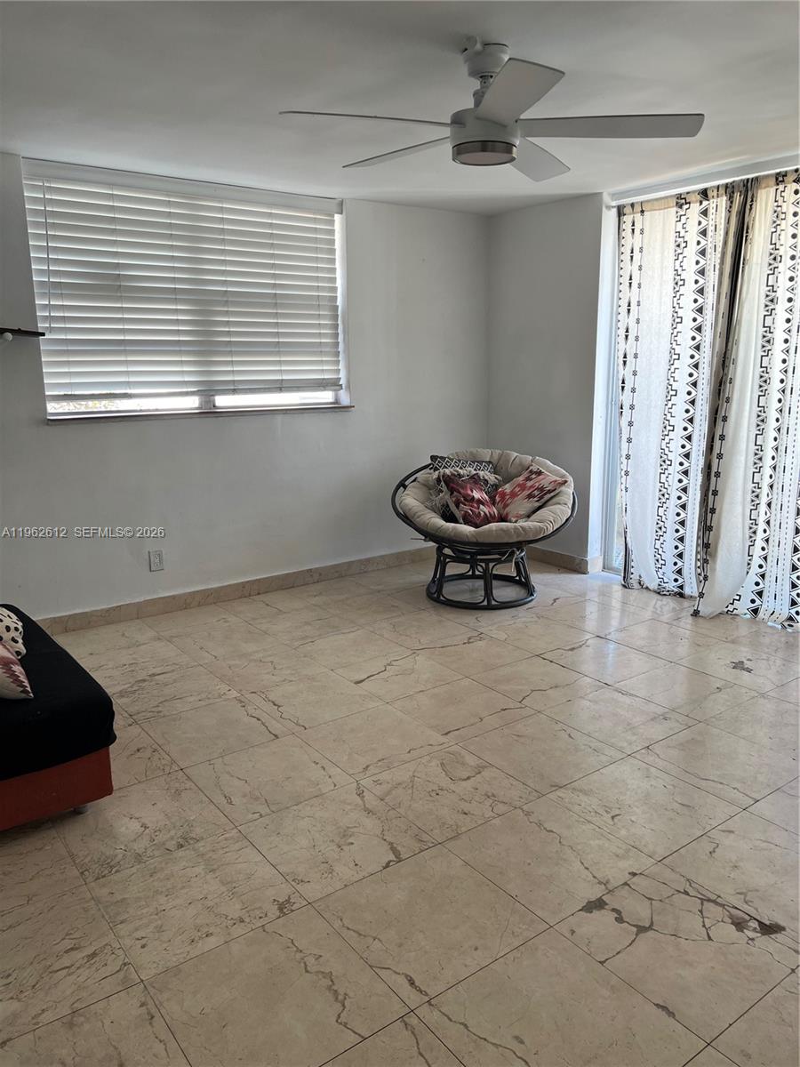 915 BLDG INC CONDO - Residential