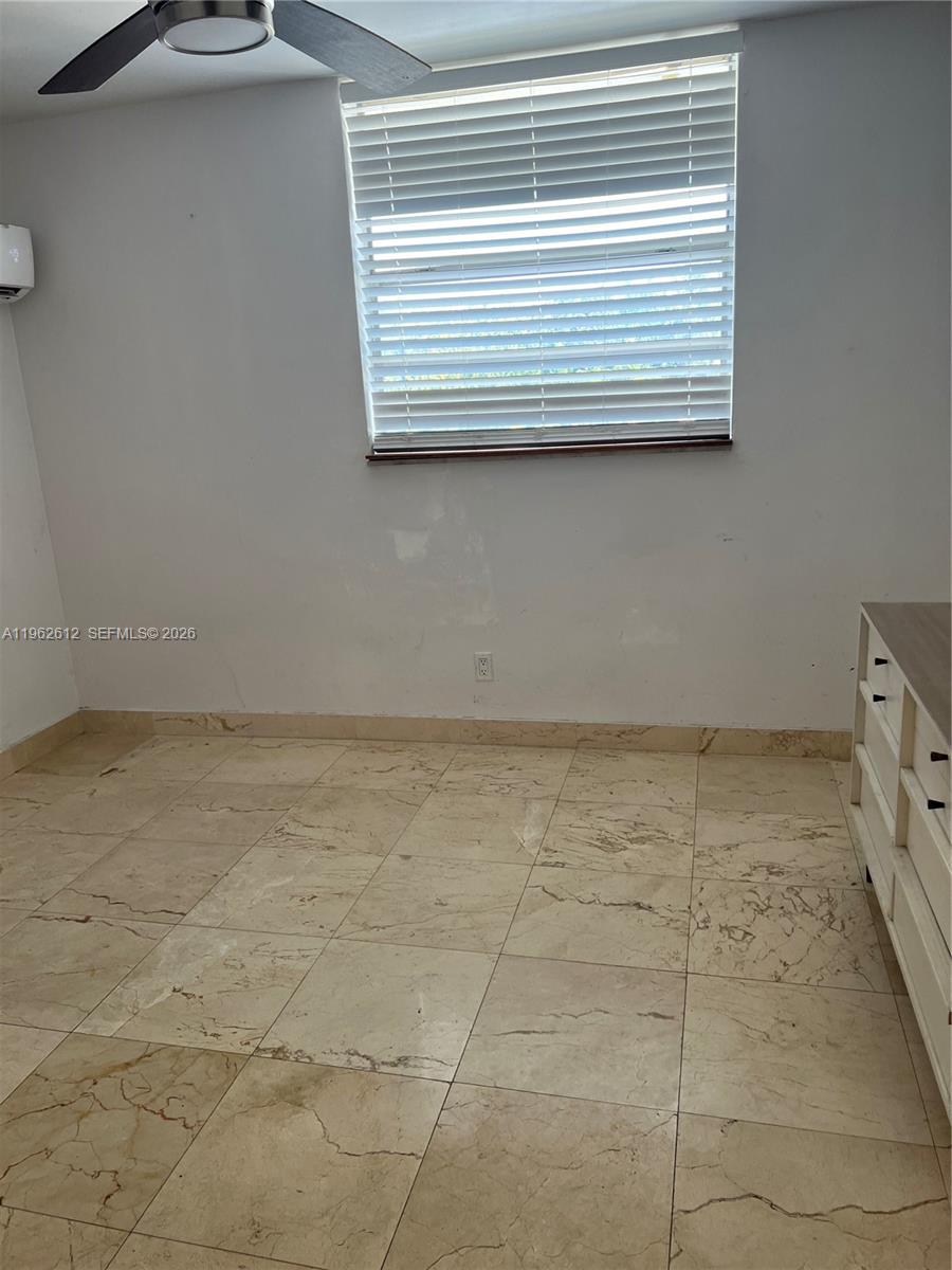 915 BLDG INC CONDO - Residential