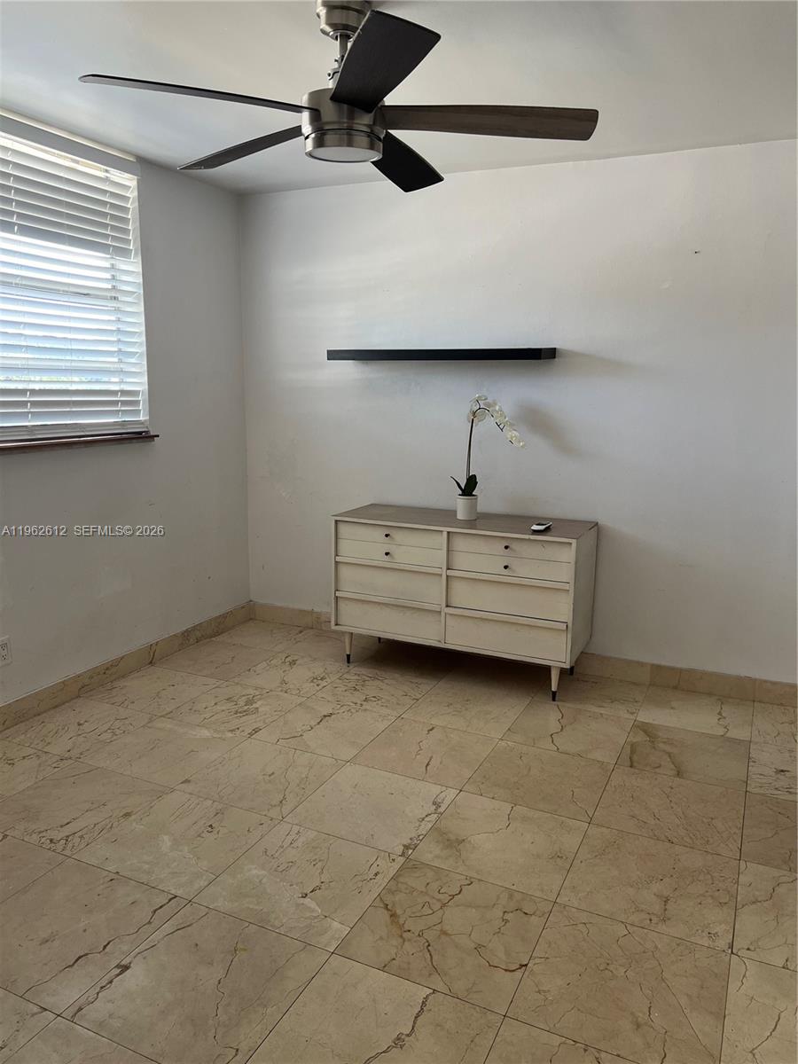 915 BLDG INC CONDO - Residential