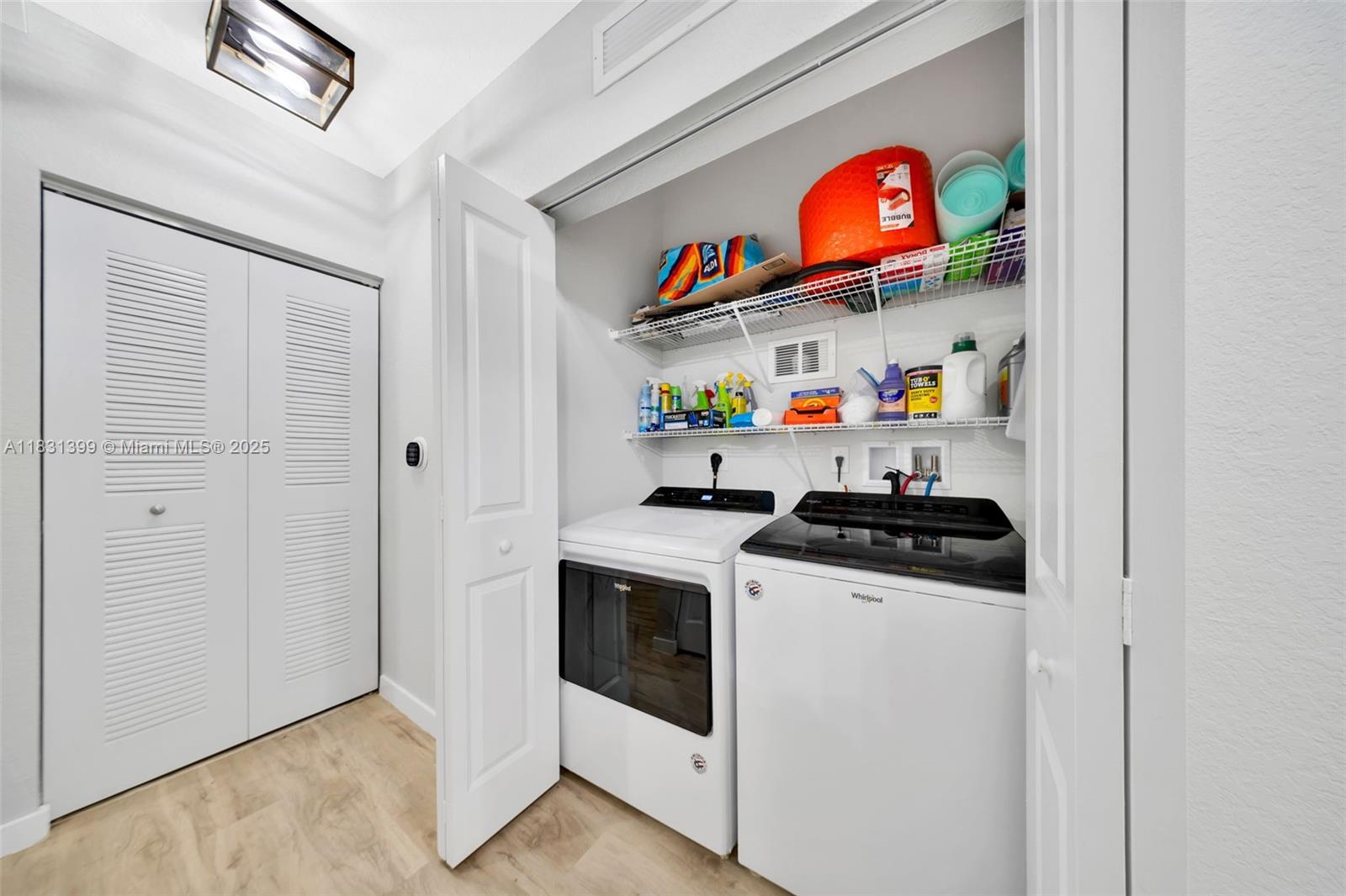 CENTURY PARK SOUTH - Residential
