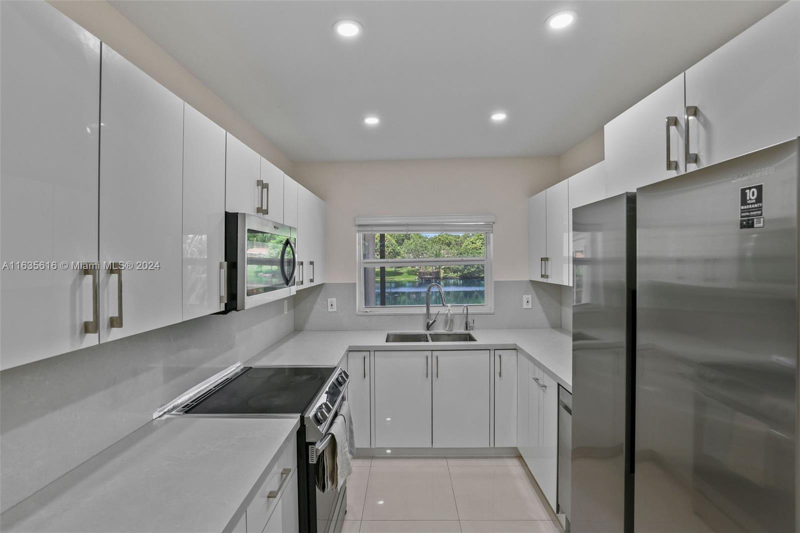 MIAMI LAKES LAKE HILDA TO - Residential