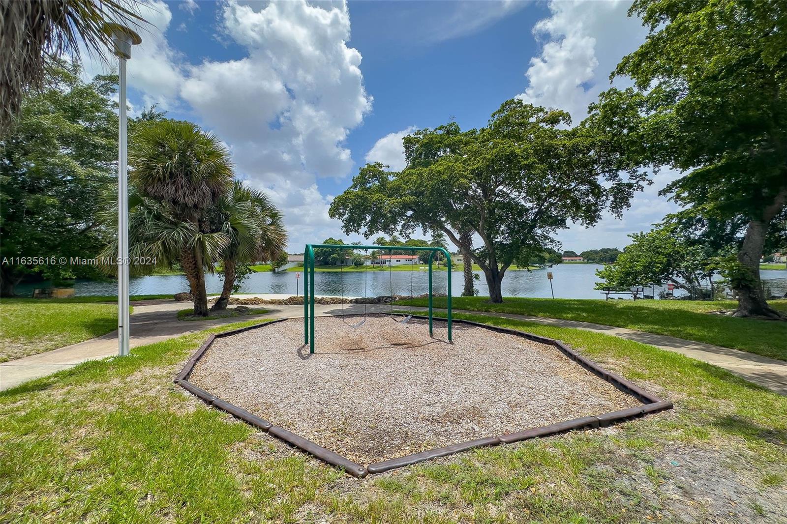 MIAMI LAKES LAKE HILDA TO - Residential