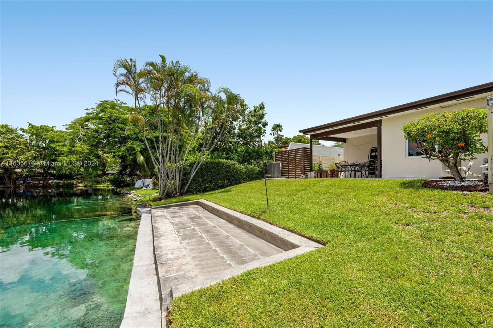 MIAMI LAKES LAKE HILDA TO - Residential