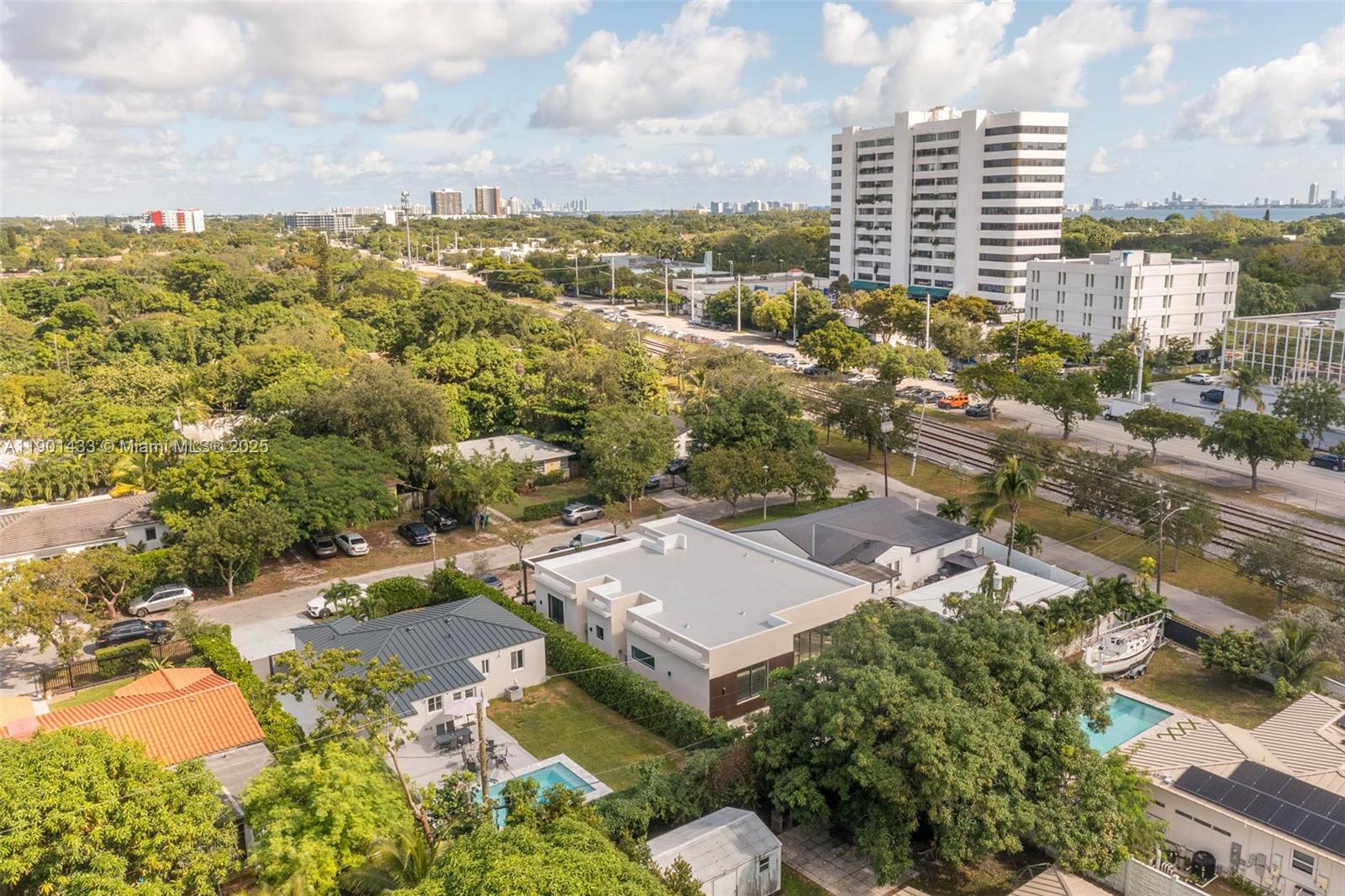 BRENTWOOD - Residential