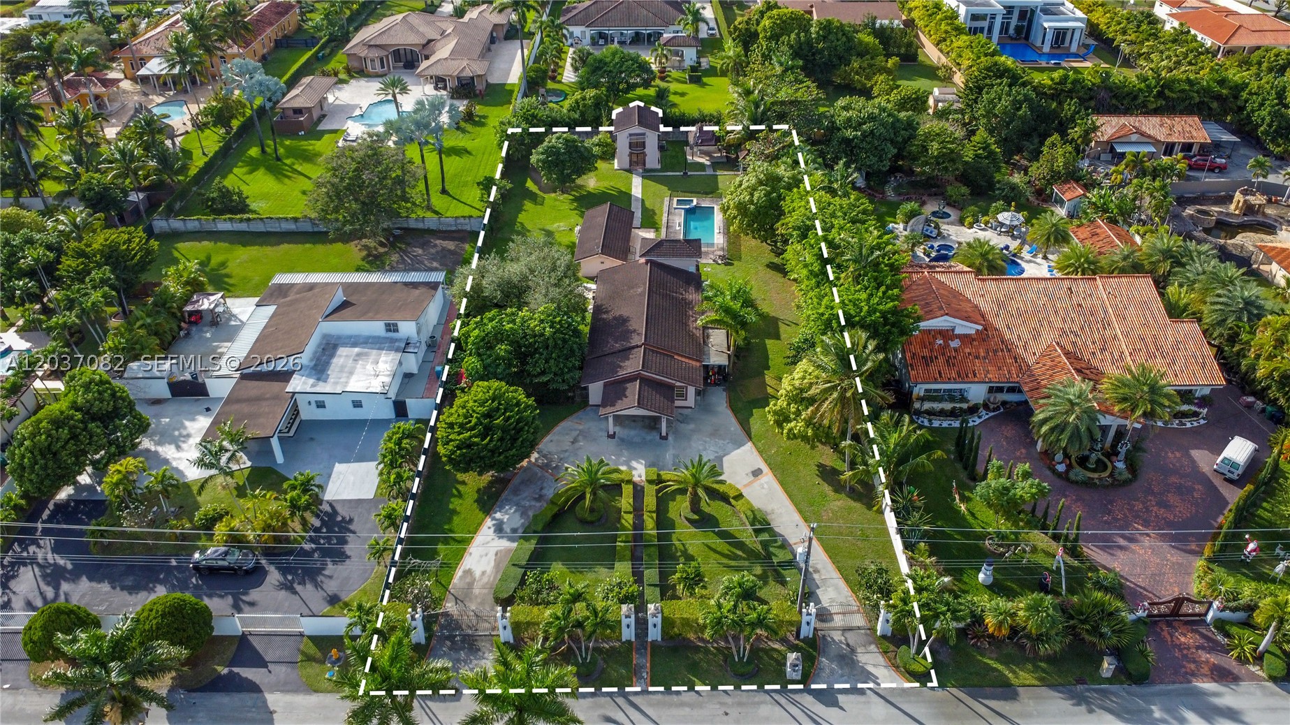SWEETWATER ESTS SUB - Residential