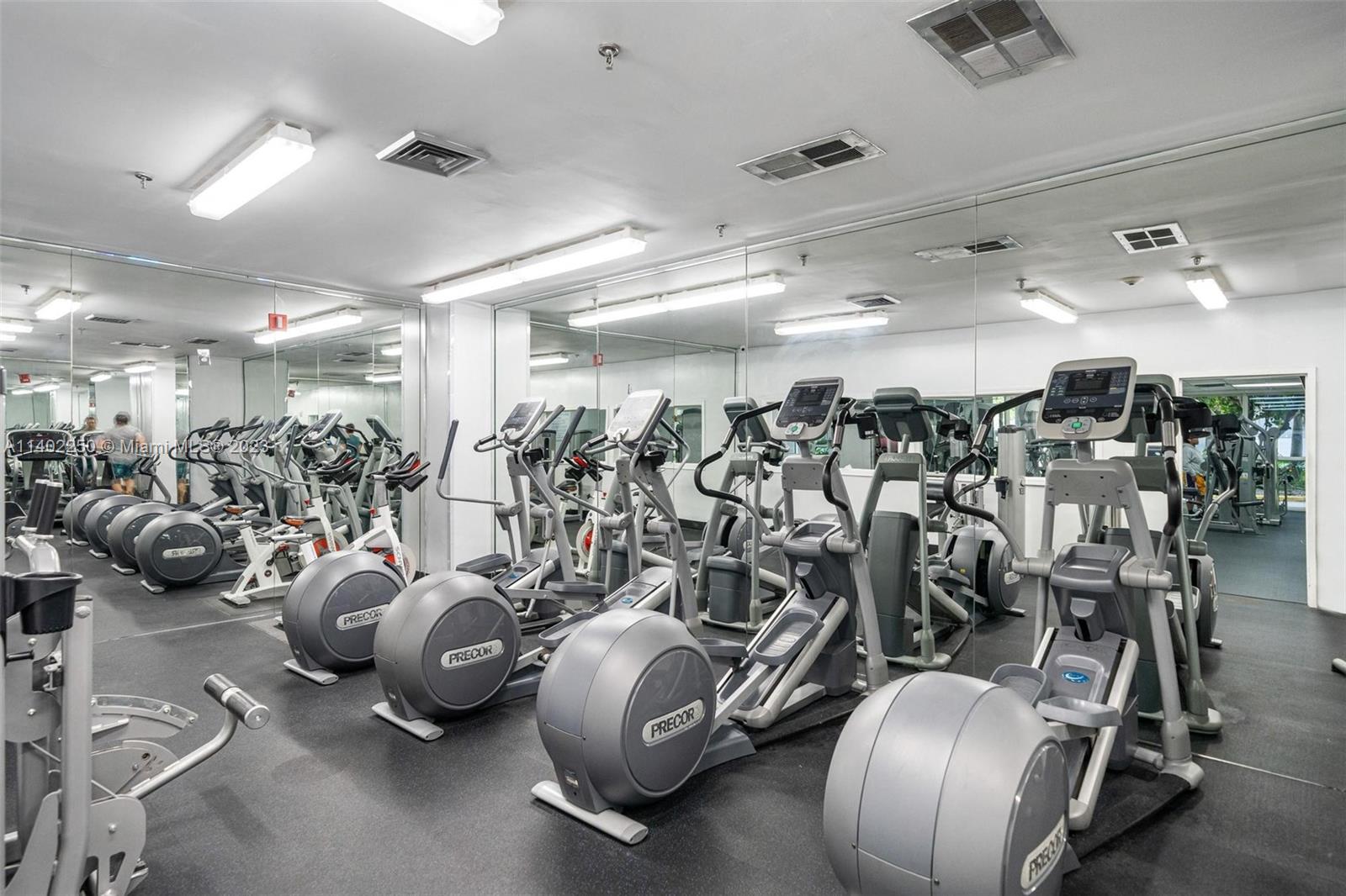 MADISON DOWNTOWN CONDO - Residential