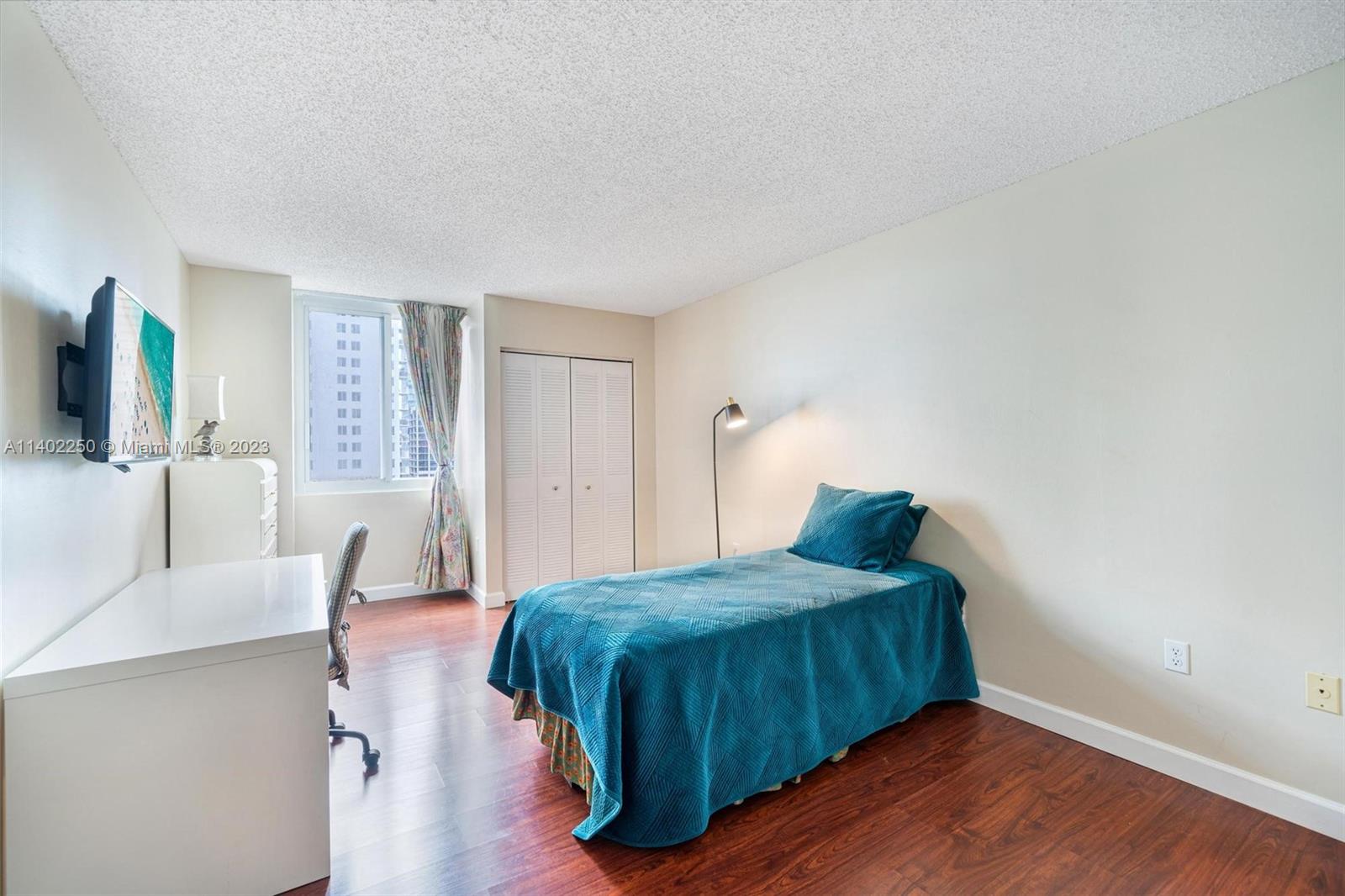 MADISON DOWNTOWN CONDO - Residential