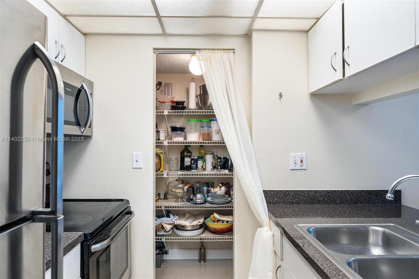 MADISON DOWNTOWN CONDO - Residential