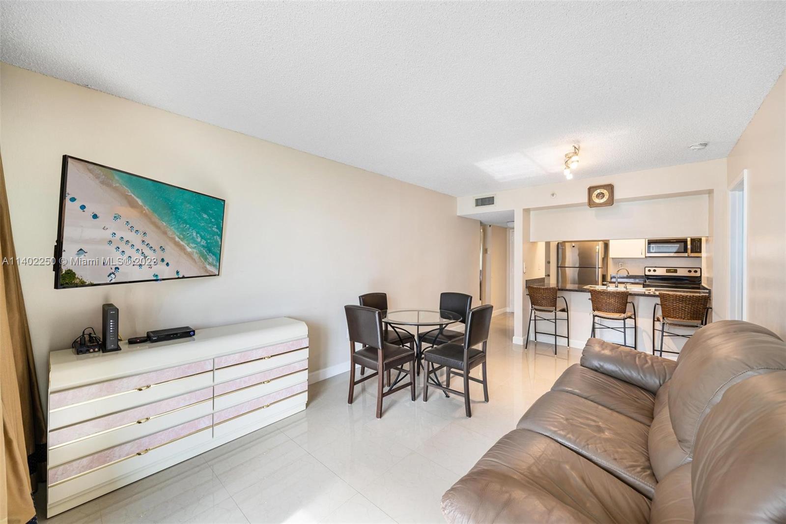 MADISON DOWNTOWN CONDO - Residential