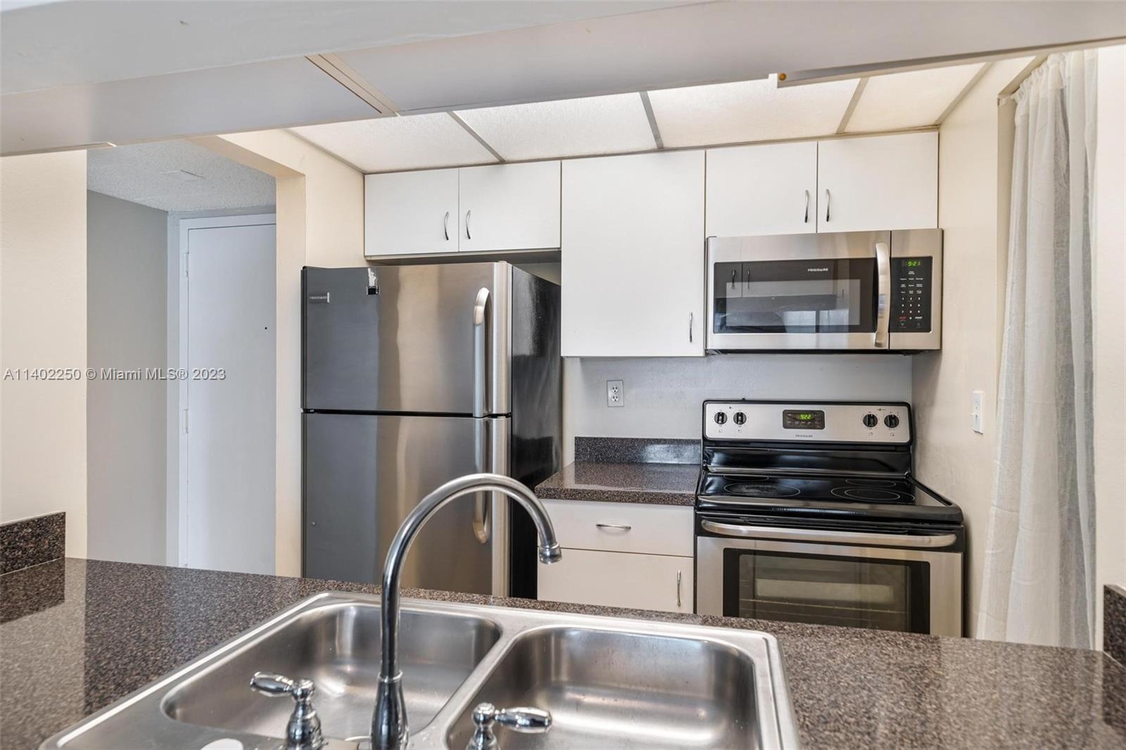MADISON DOWNTOWN CONDO - Residential