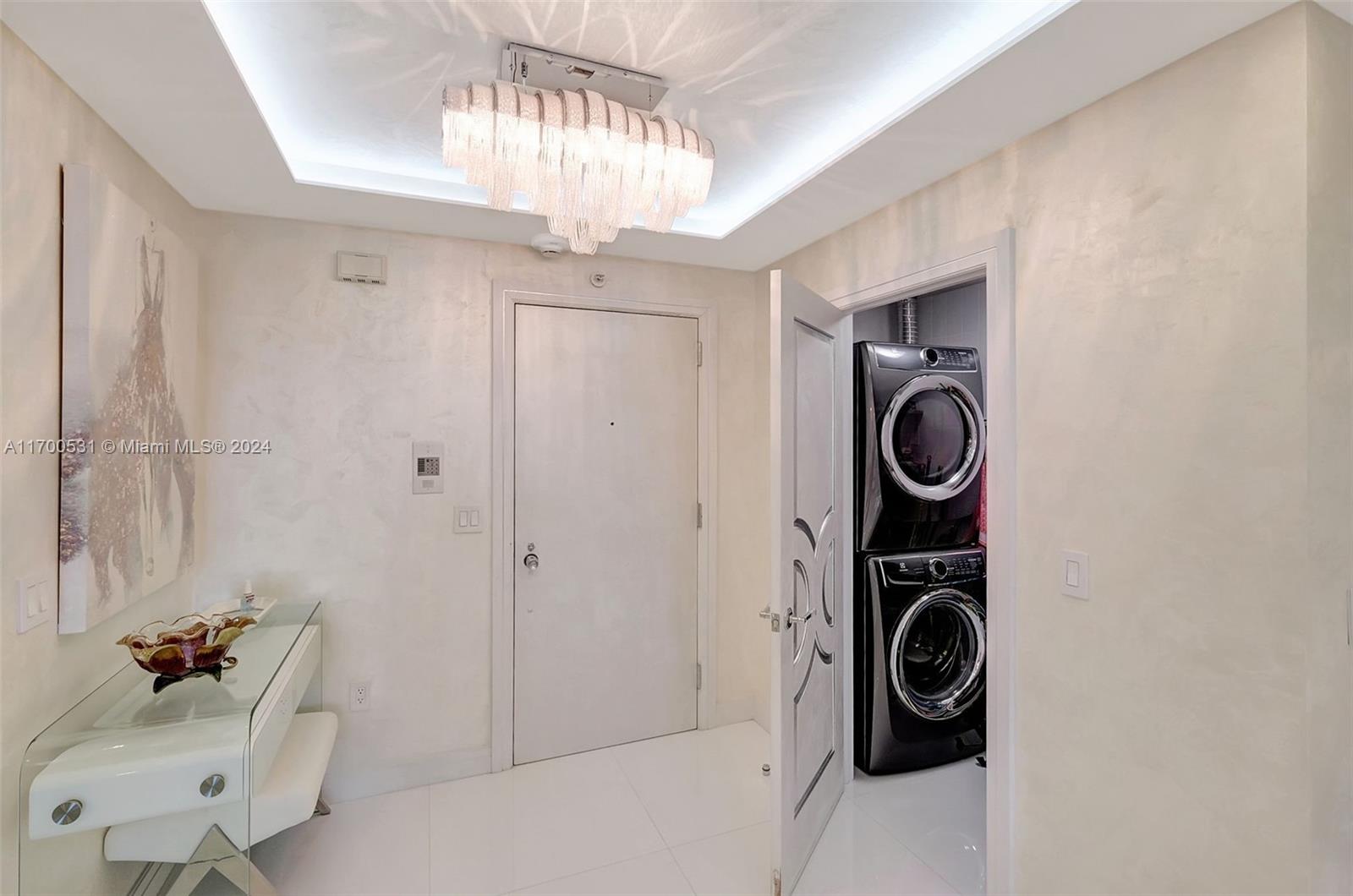 BALMORAL CONDO - Residential
