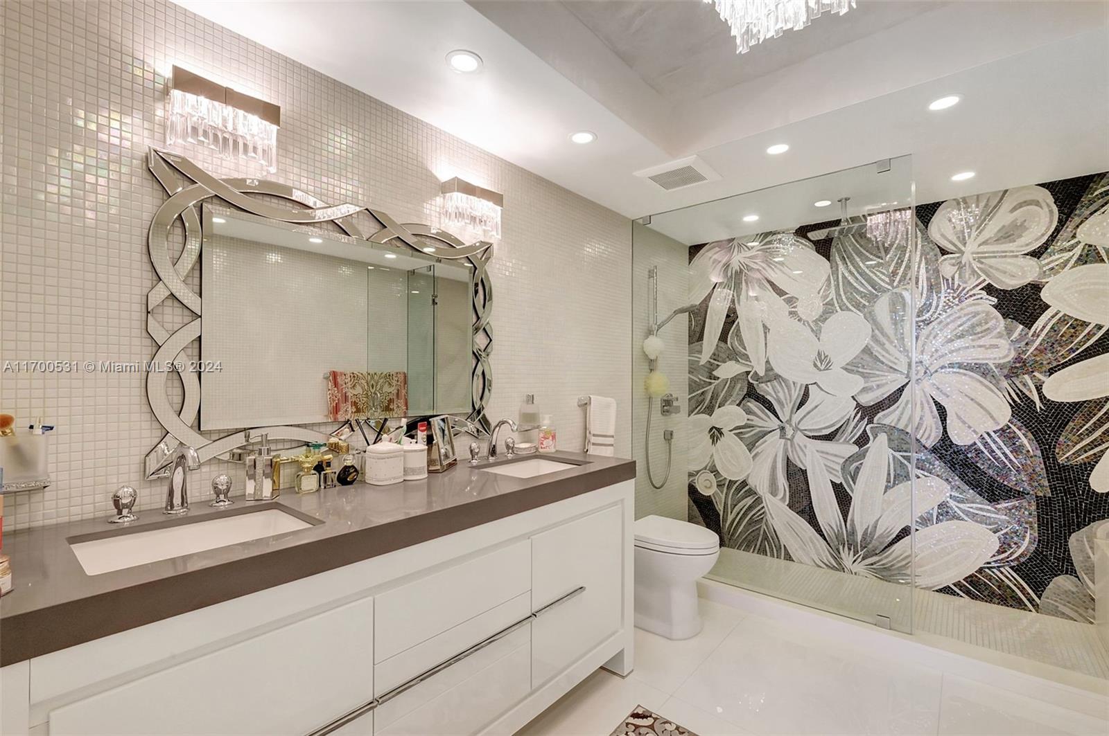 BALMORAL CONDO - Residential