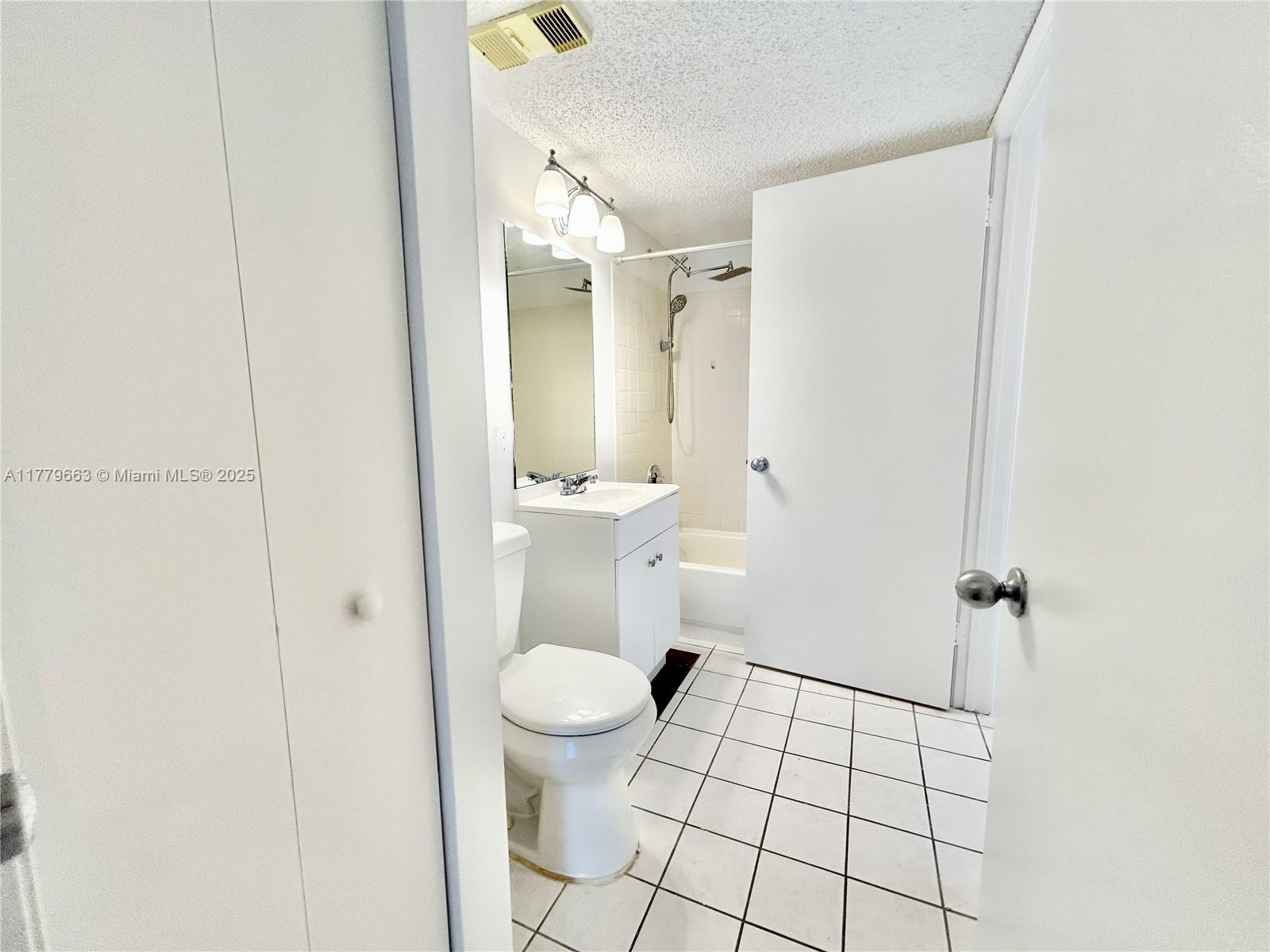 ADDISON POINTE AT BOCA RA - Residential Lease