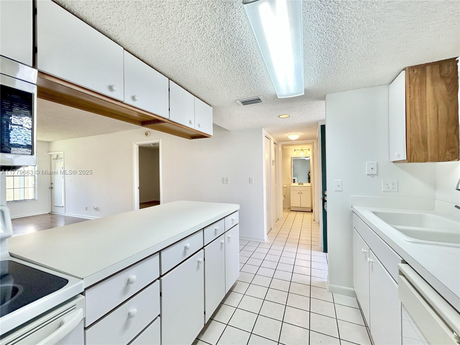 ADDISON POINTE AT BOCA RA - Residential Lease