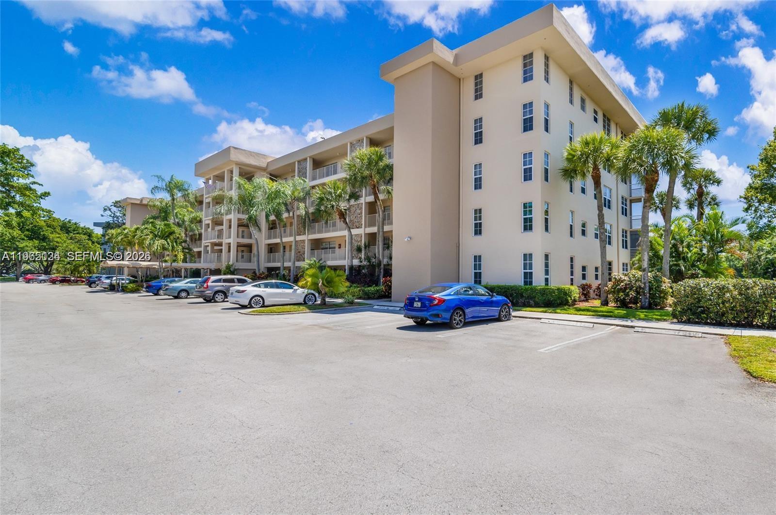 NO 102 PALM-AIRE COUNTRY - Residential