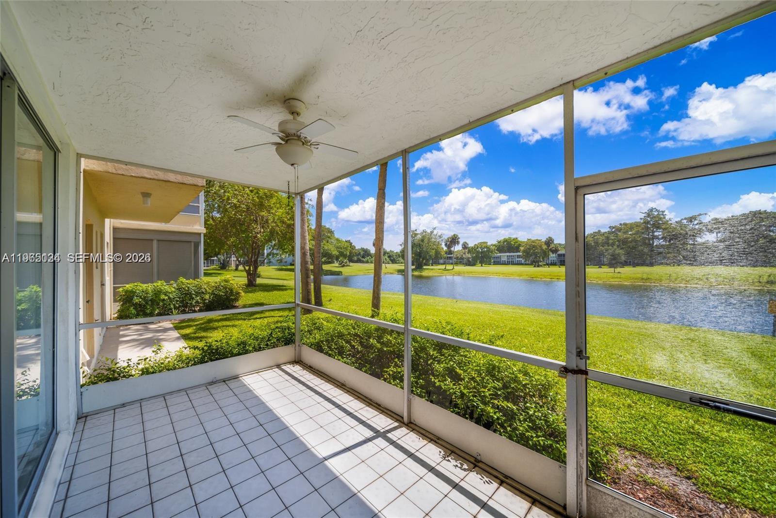 NO 102 PALM-AIRE COUNTRY - Residential
