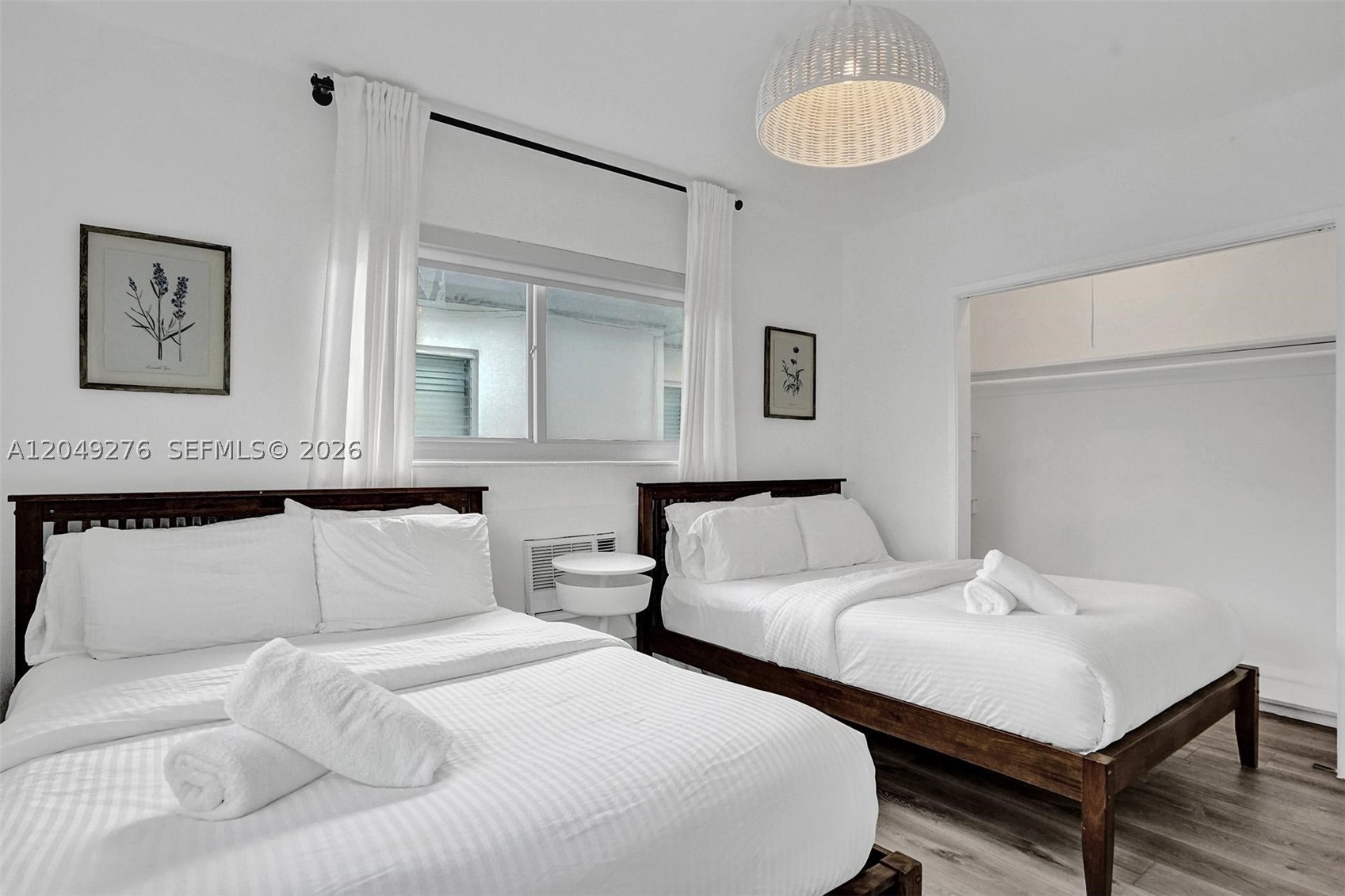 BAY LINCOLN - Residential Lease