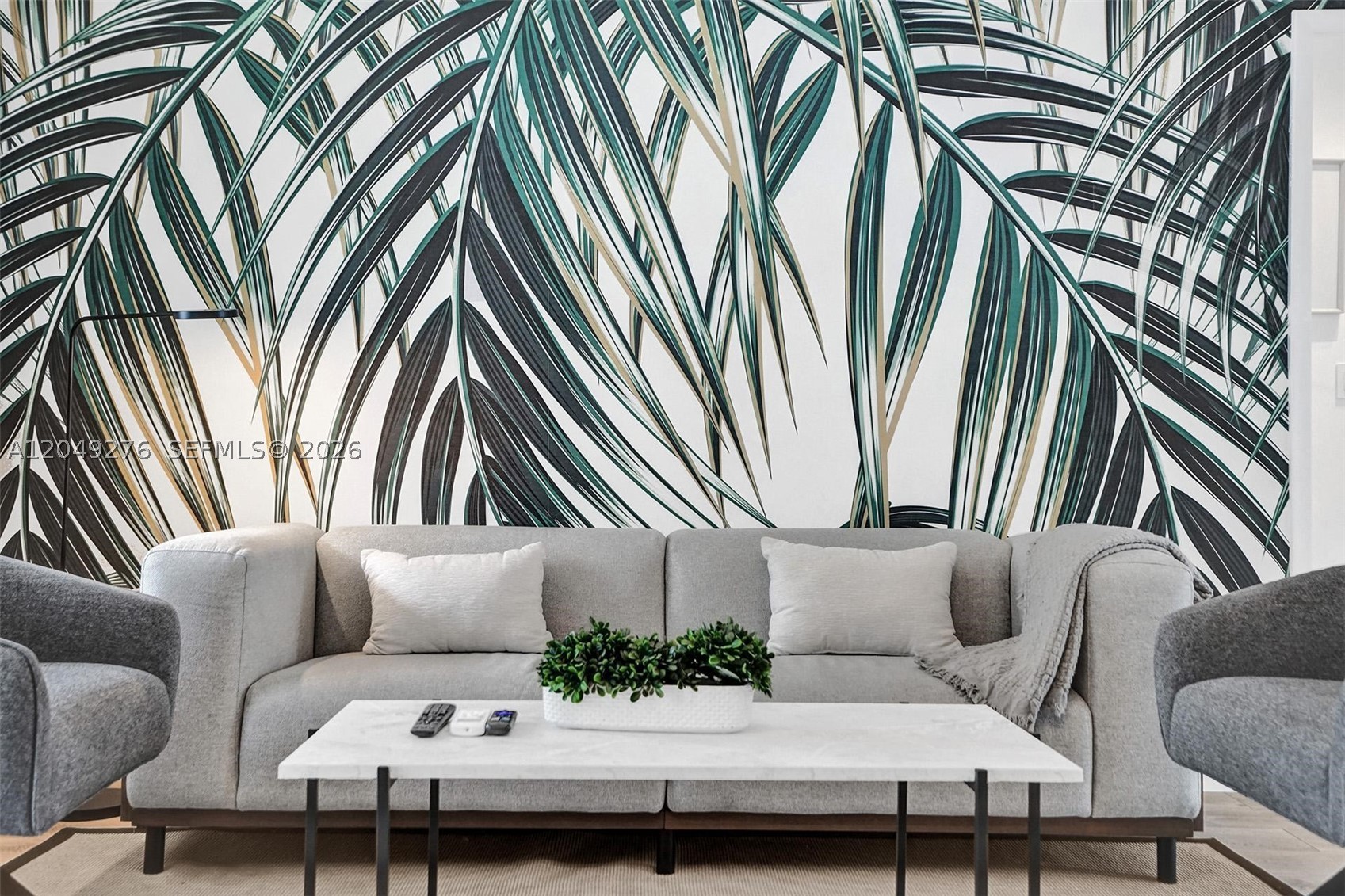 BAY LINCOLN - Residential Lease