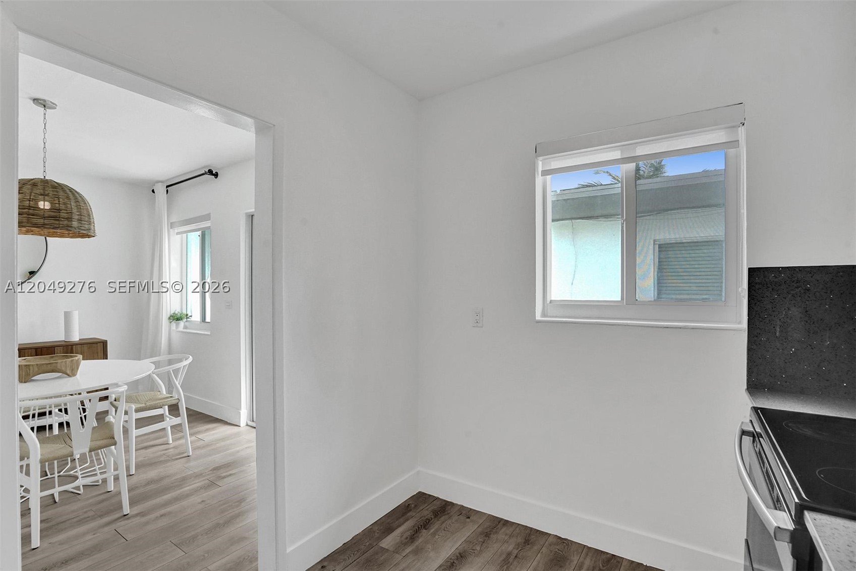 BAY LINCOLN - Residential Lease