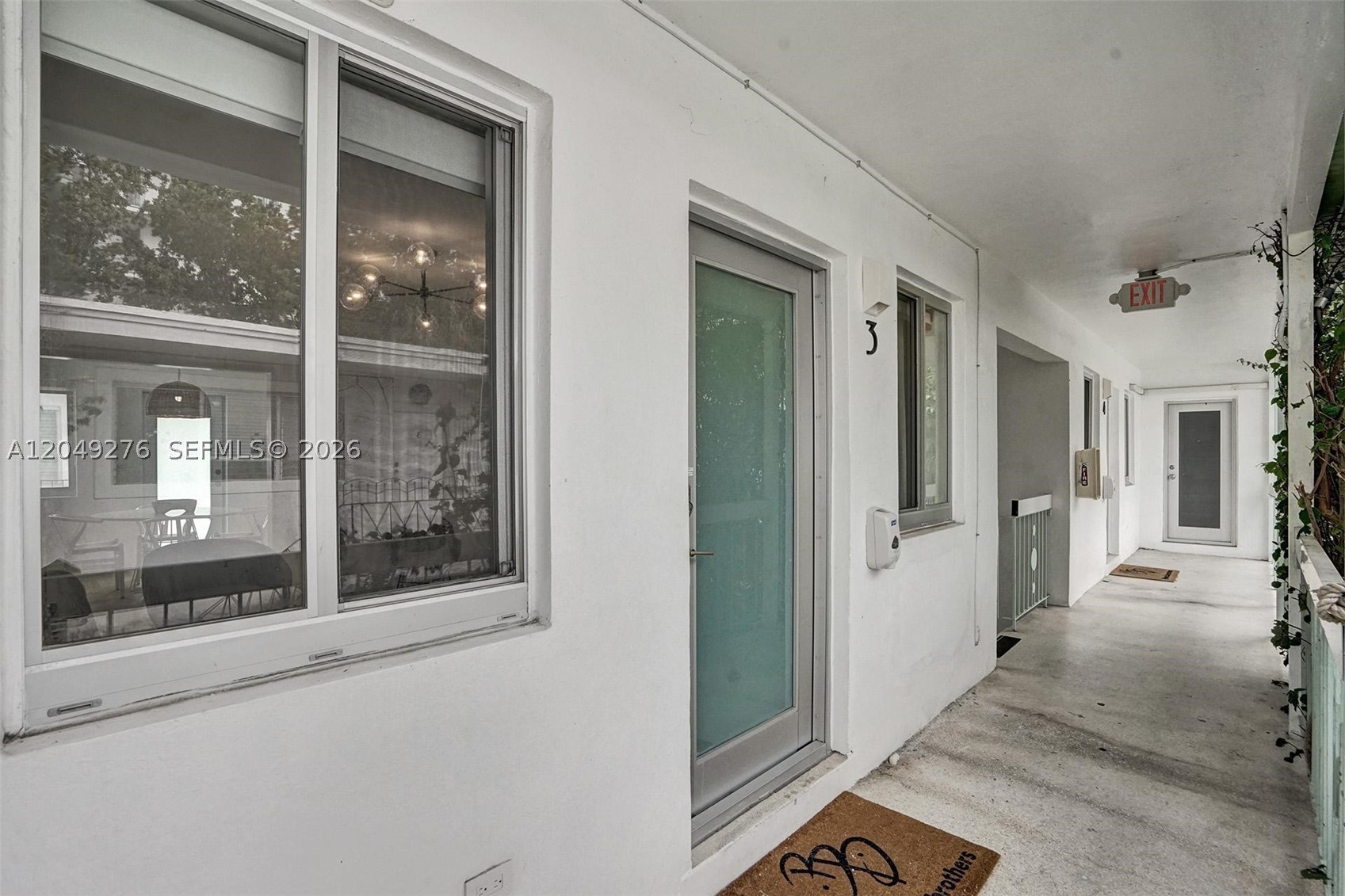 BAY LINCOLN - Residential Lease