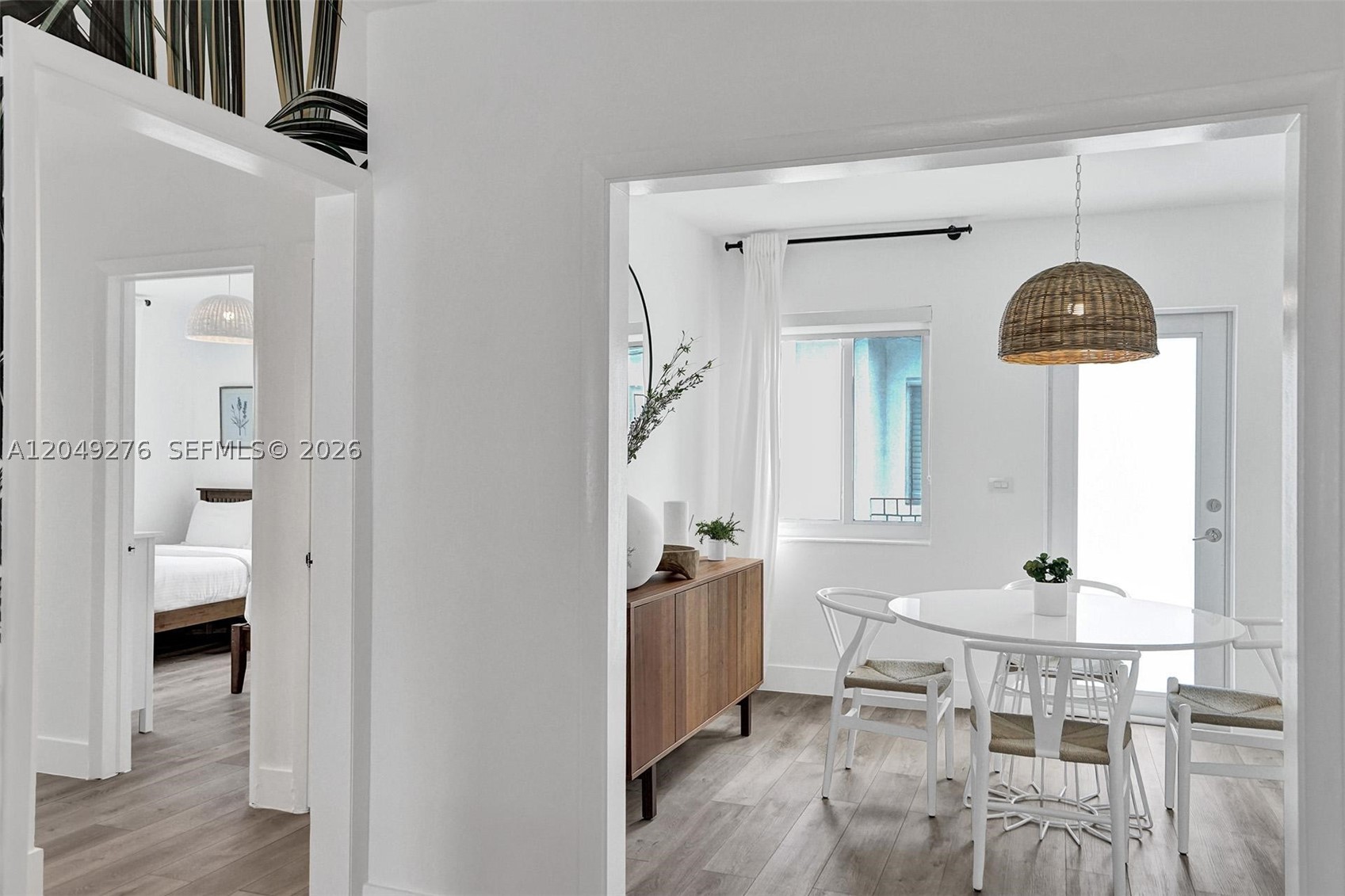 BAY LINCOLN - Residential Lease