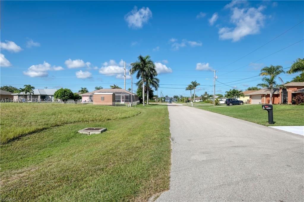 CAPE CORAL - Land
