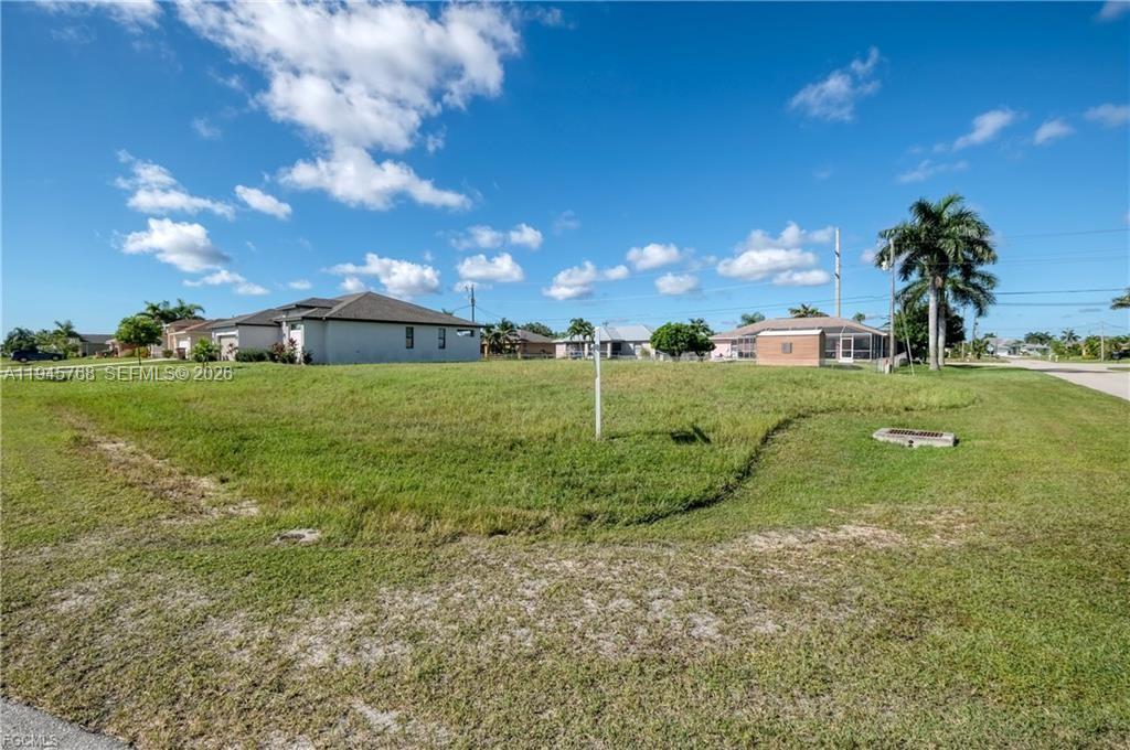CAPE CORAL - Land