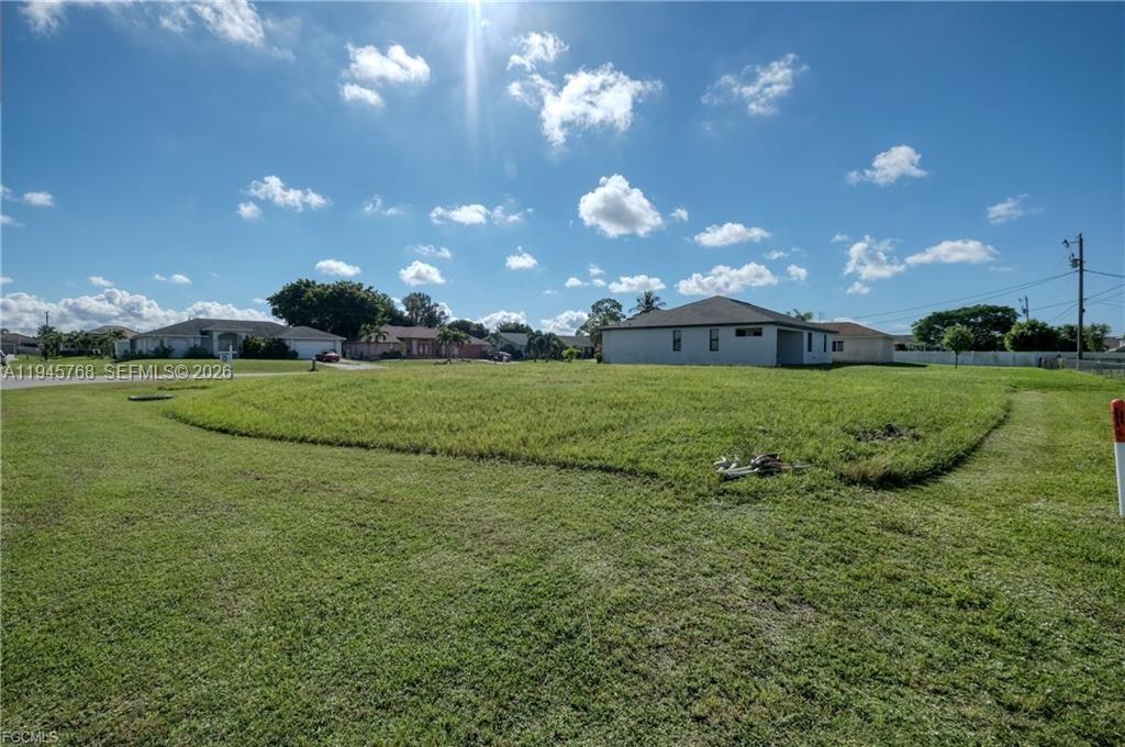 CAPE CORAL - Land