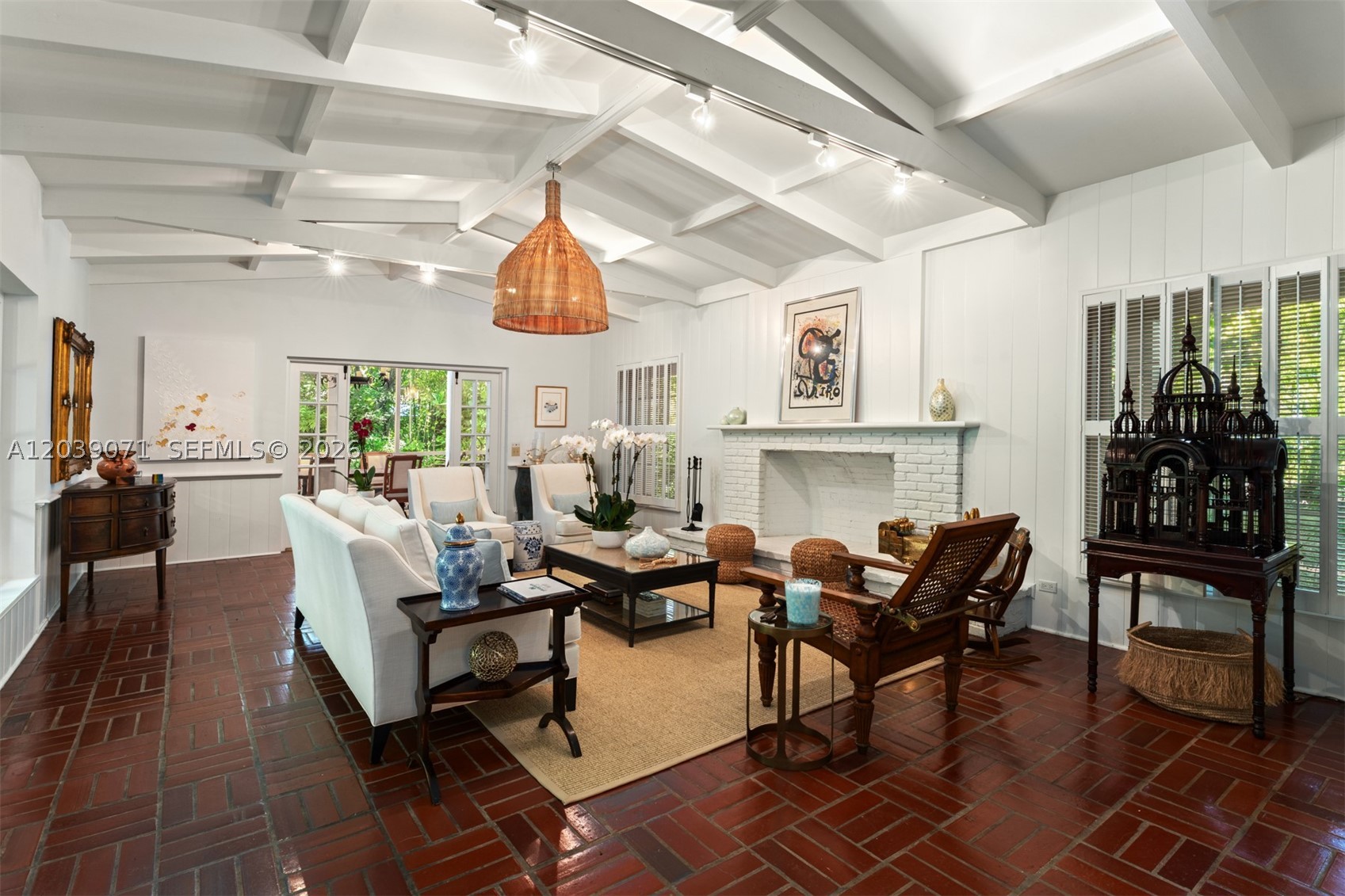 ROCKDALE ESTATES - Residential